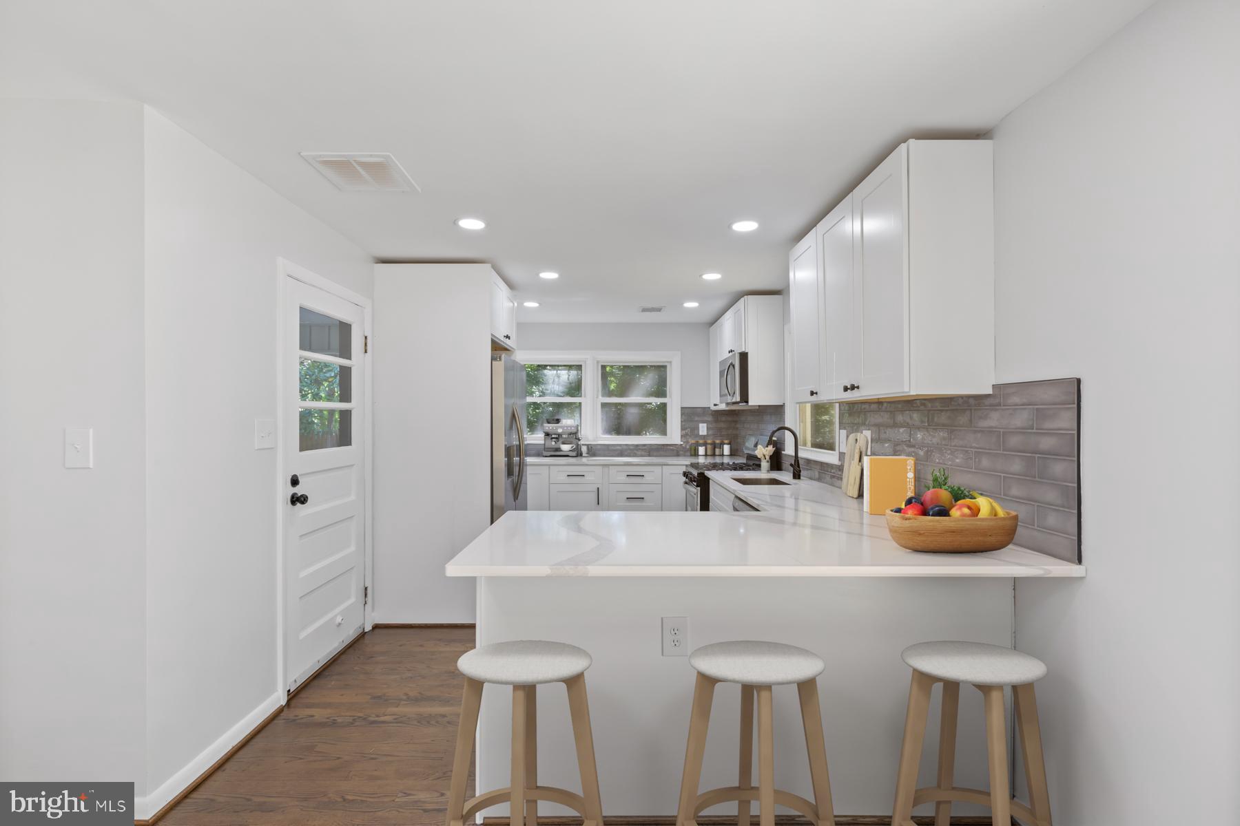 BROADWATER ESTATES - Residential