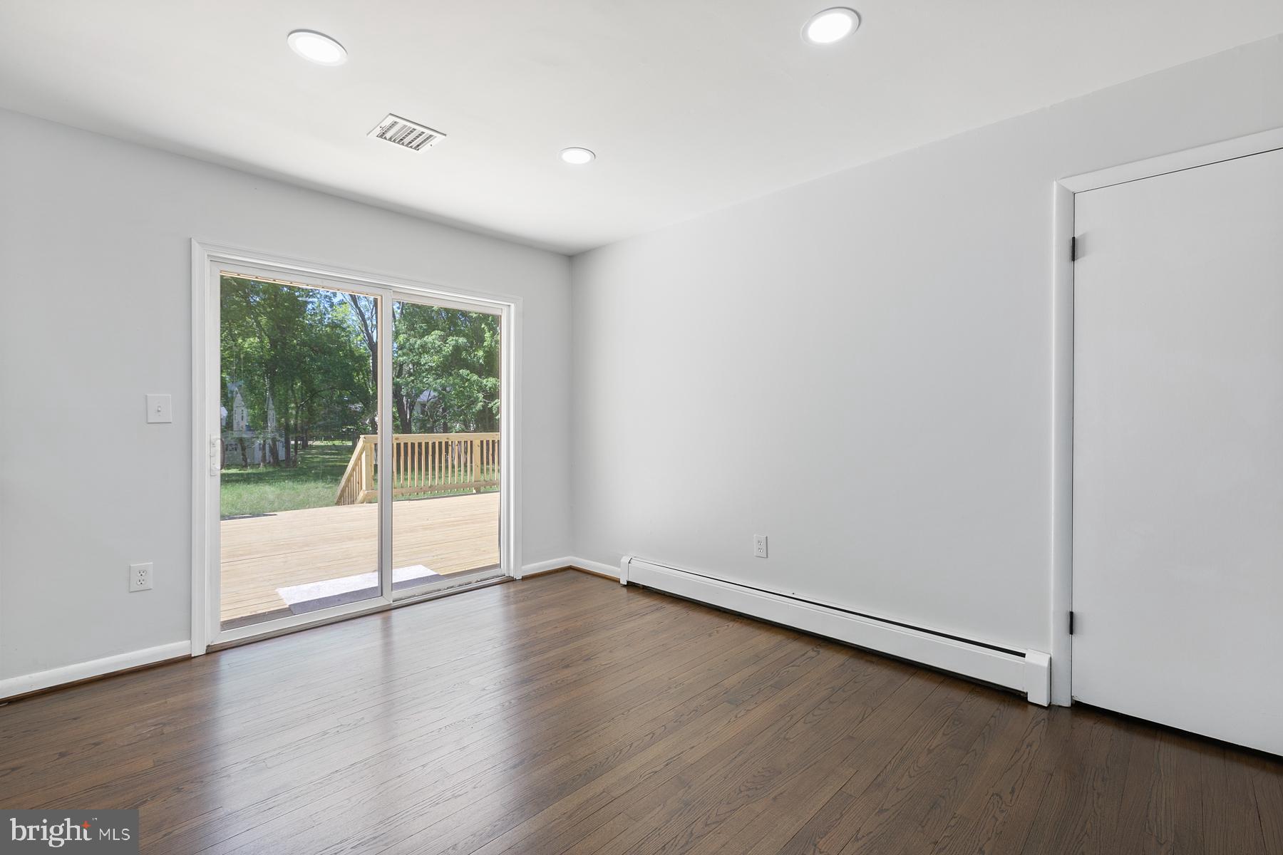 BROADWATER ESTATES - Residential