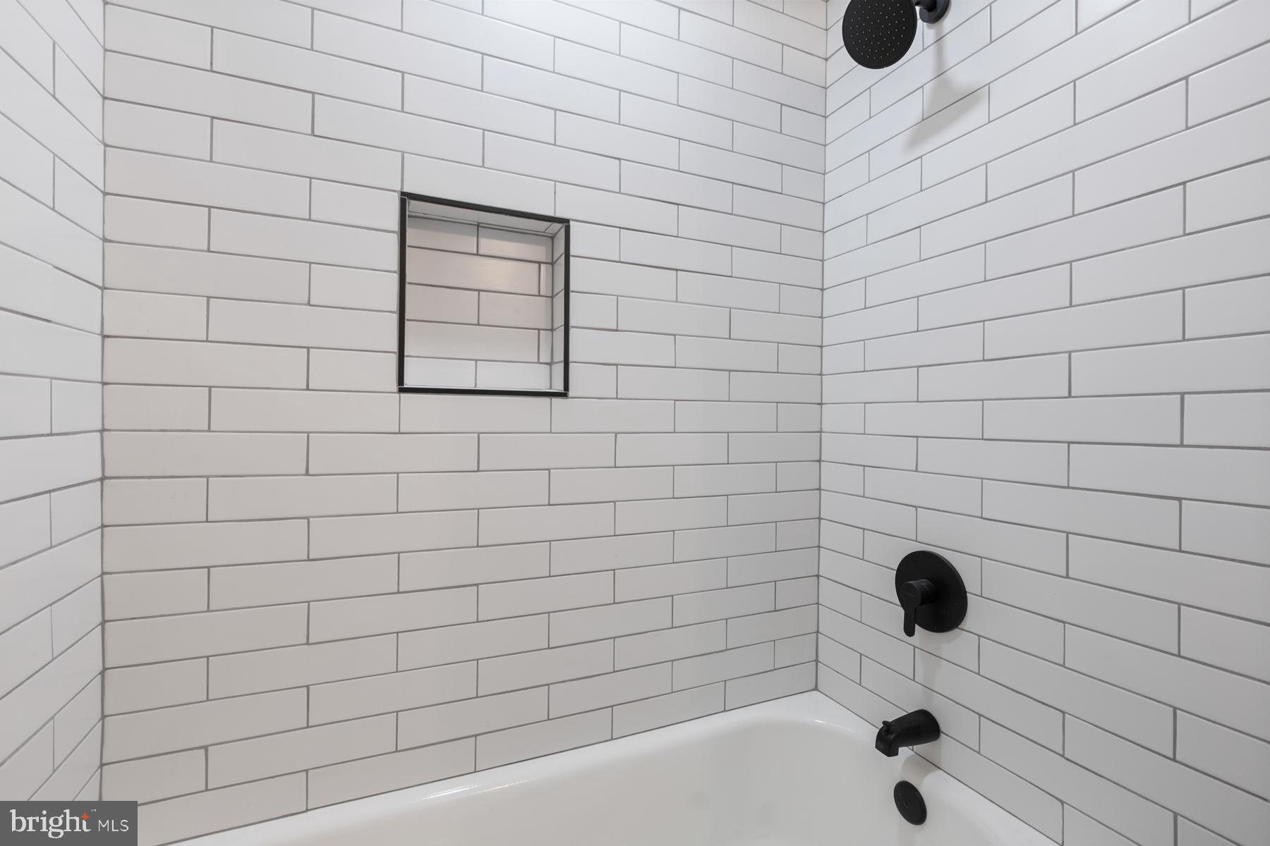 BROADWATER ESTATES - Residential