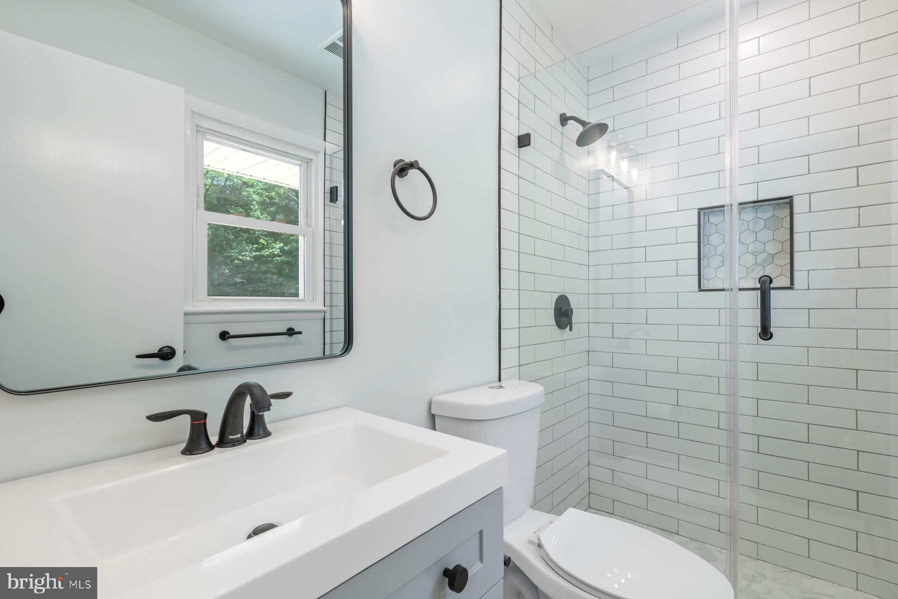 BROADWATER ESTATES - Residential