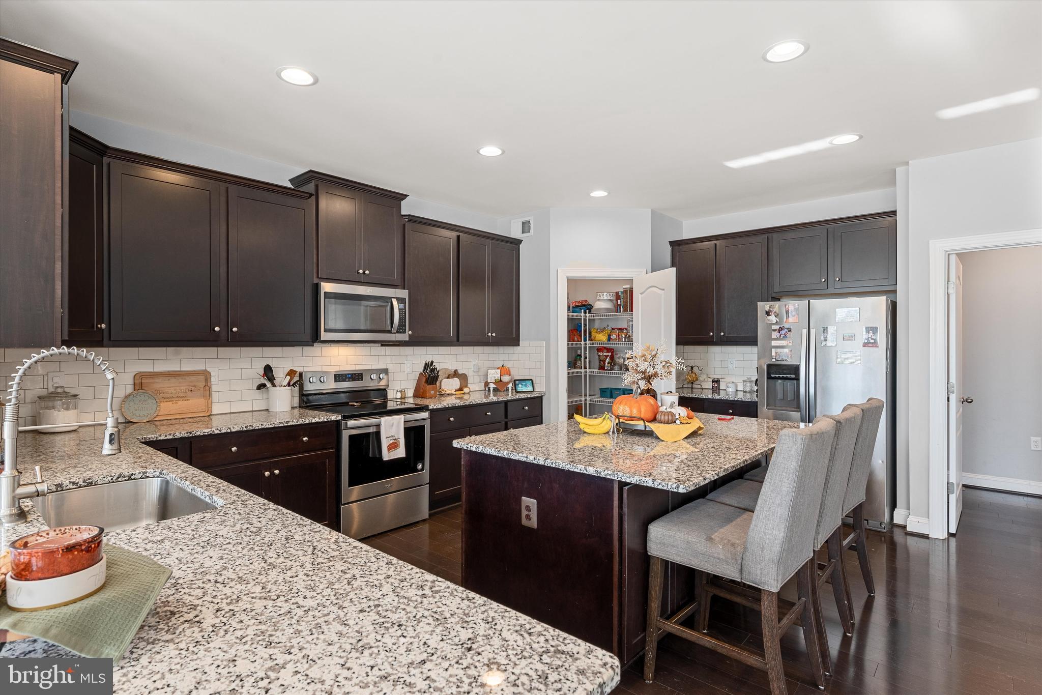 SPRINGDALE FARM - Residential