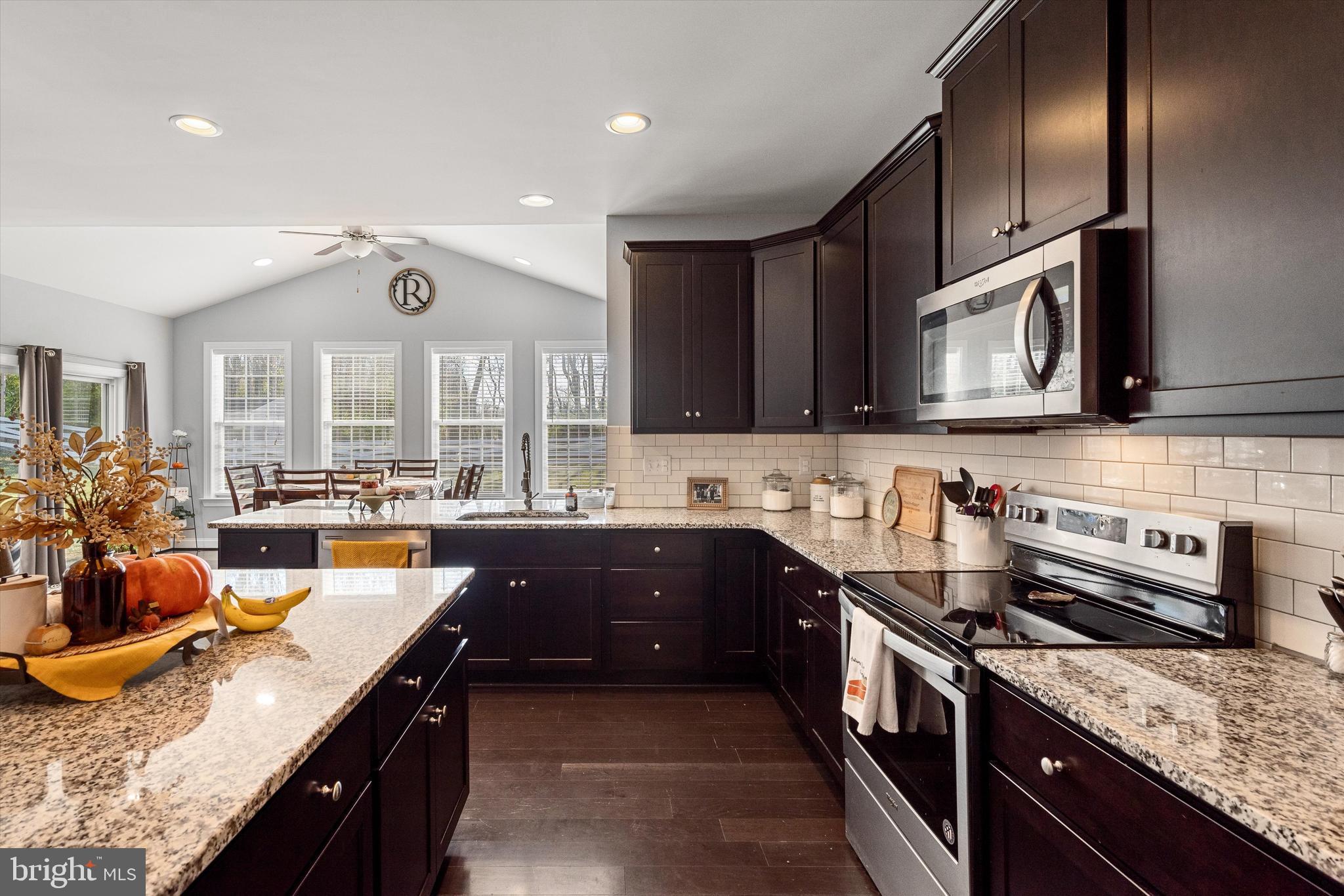 SPRINGDALE FARM - Residential