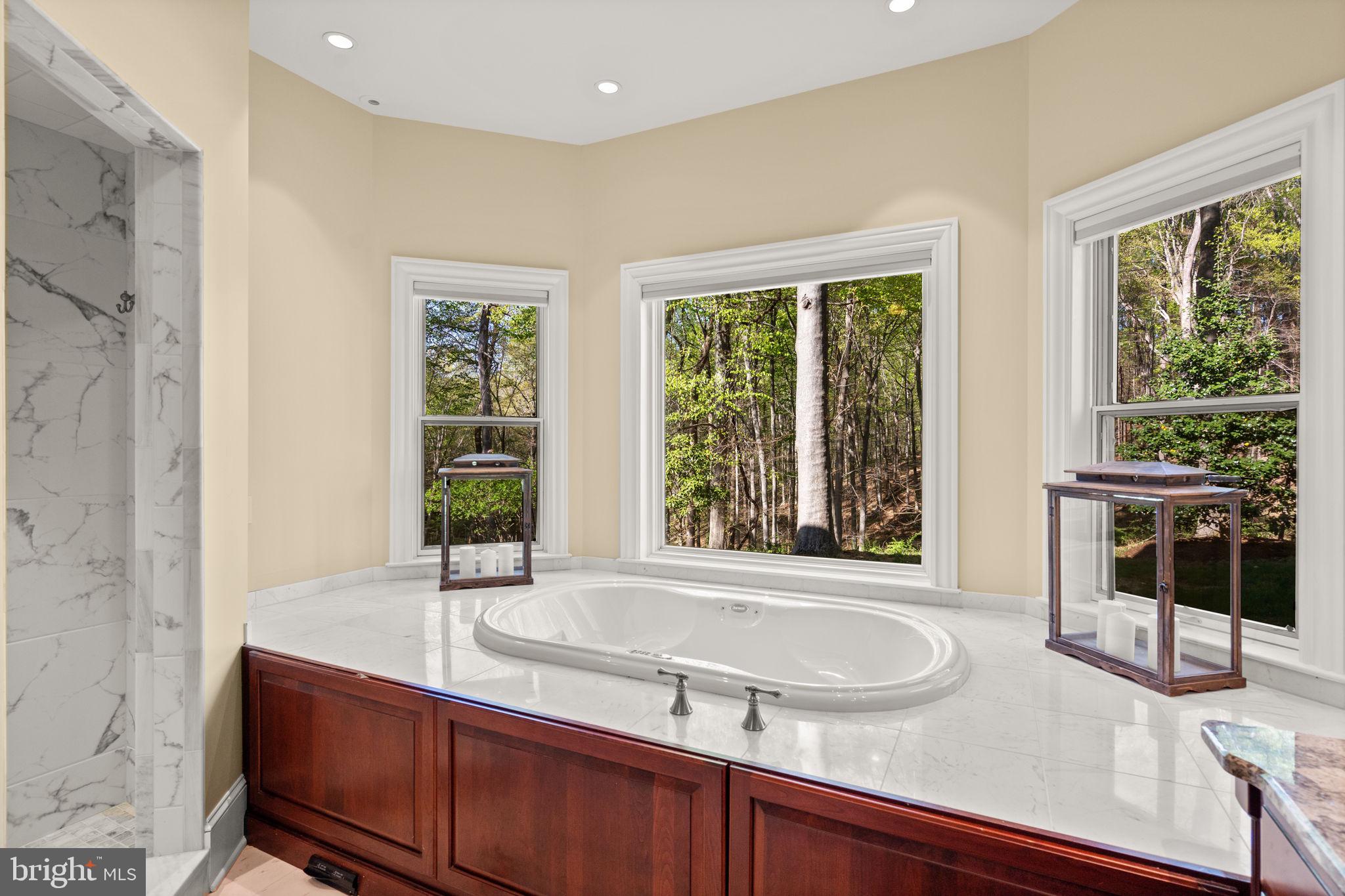 NICHOLSONS MANOR - Residential