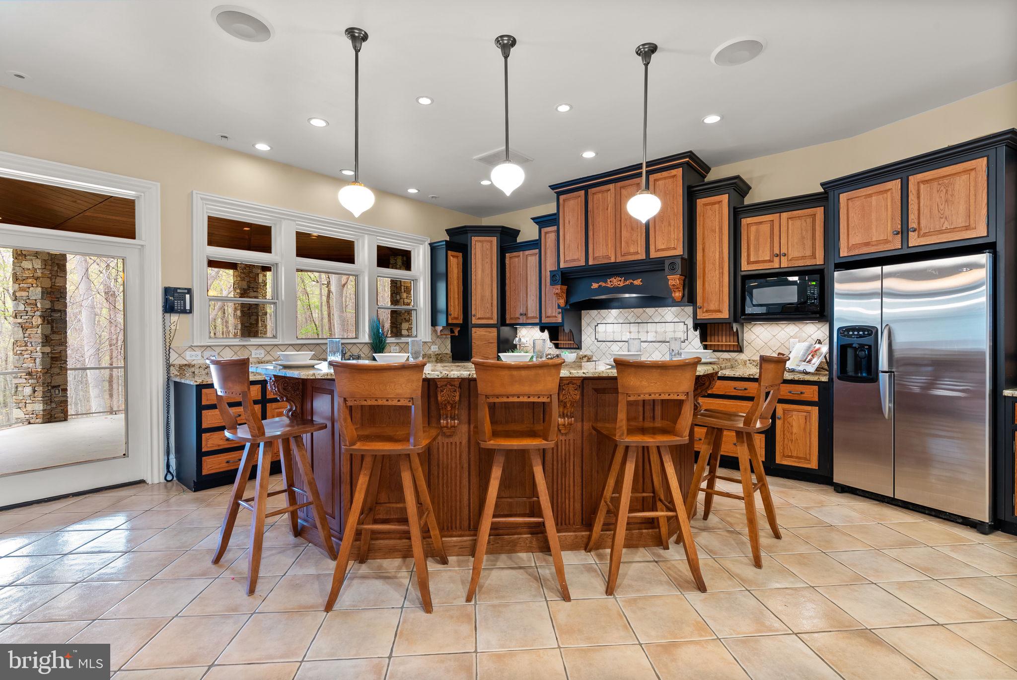 NICHOLSONS MANOR - Residential