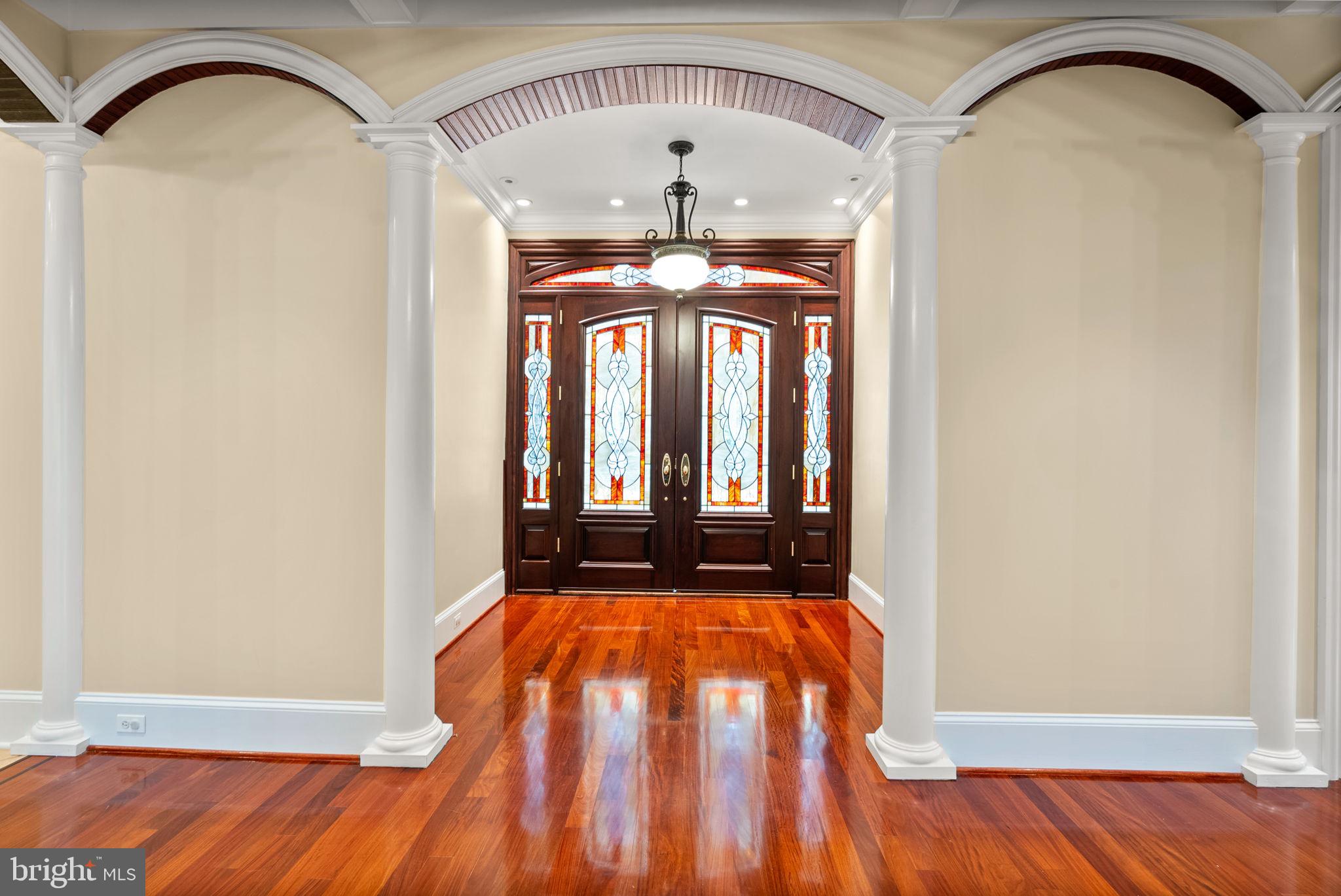 NICHOLSONS MANOR - Residential