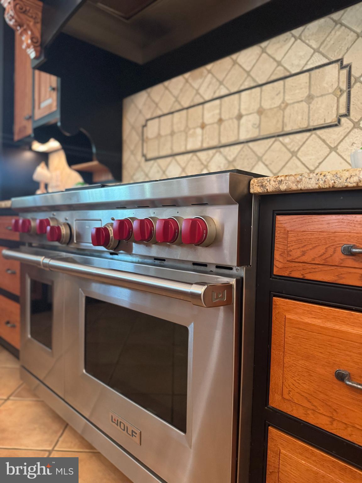 NICHOLSONS MANOR - Residential