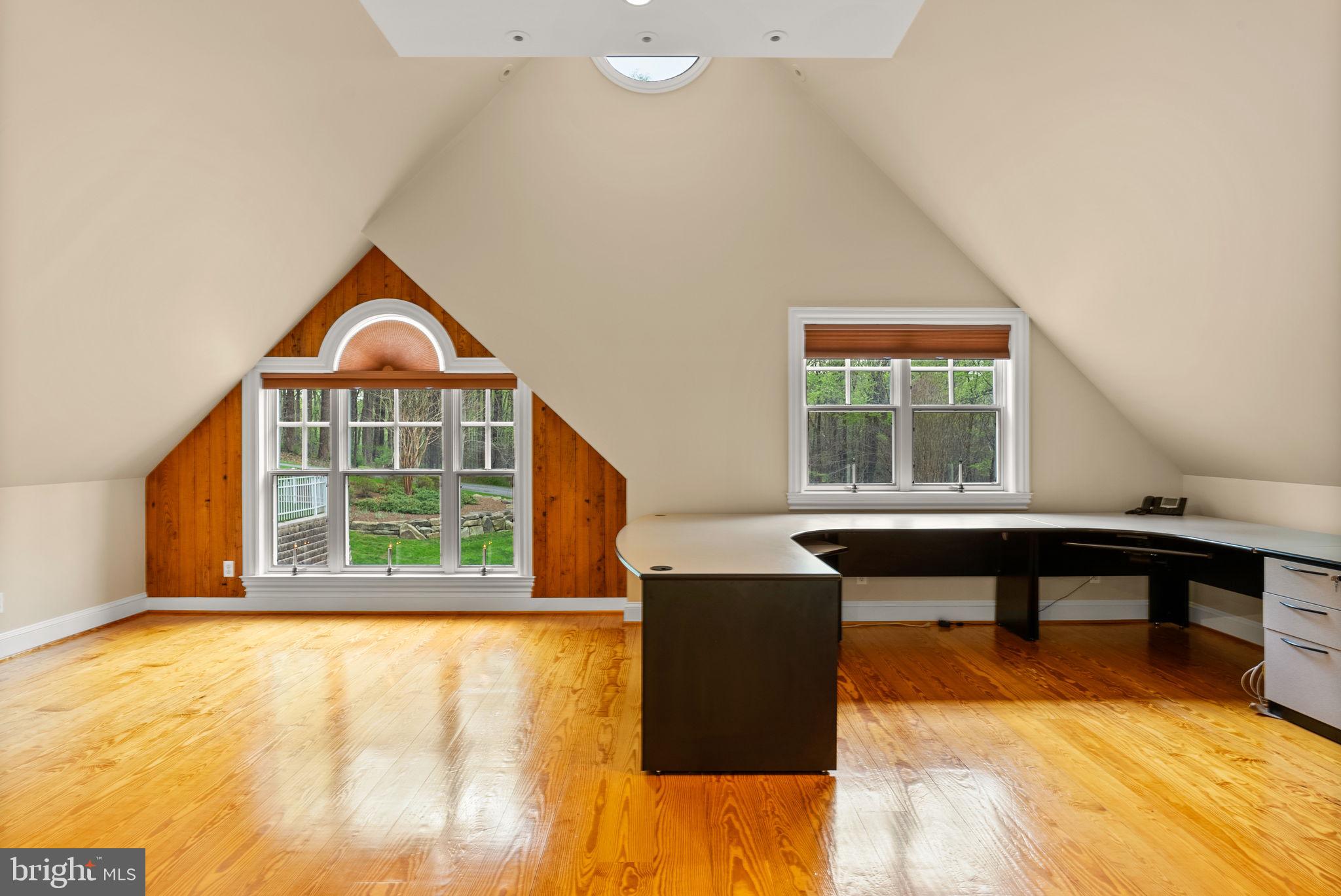 NICHOLSONS MANOR - Residential