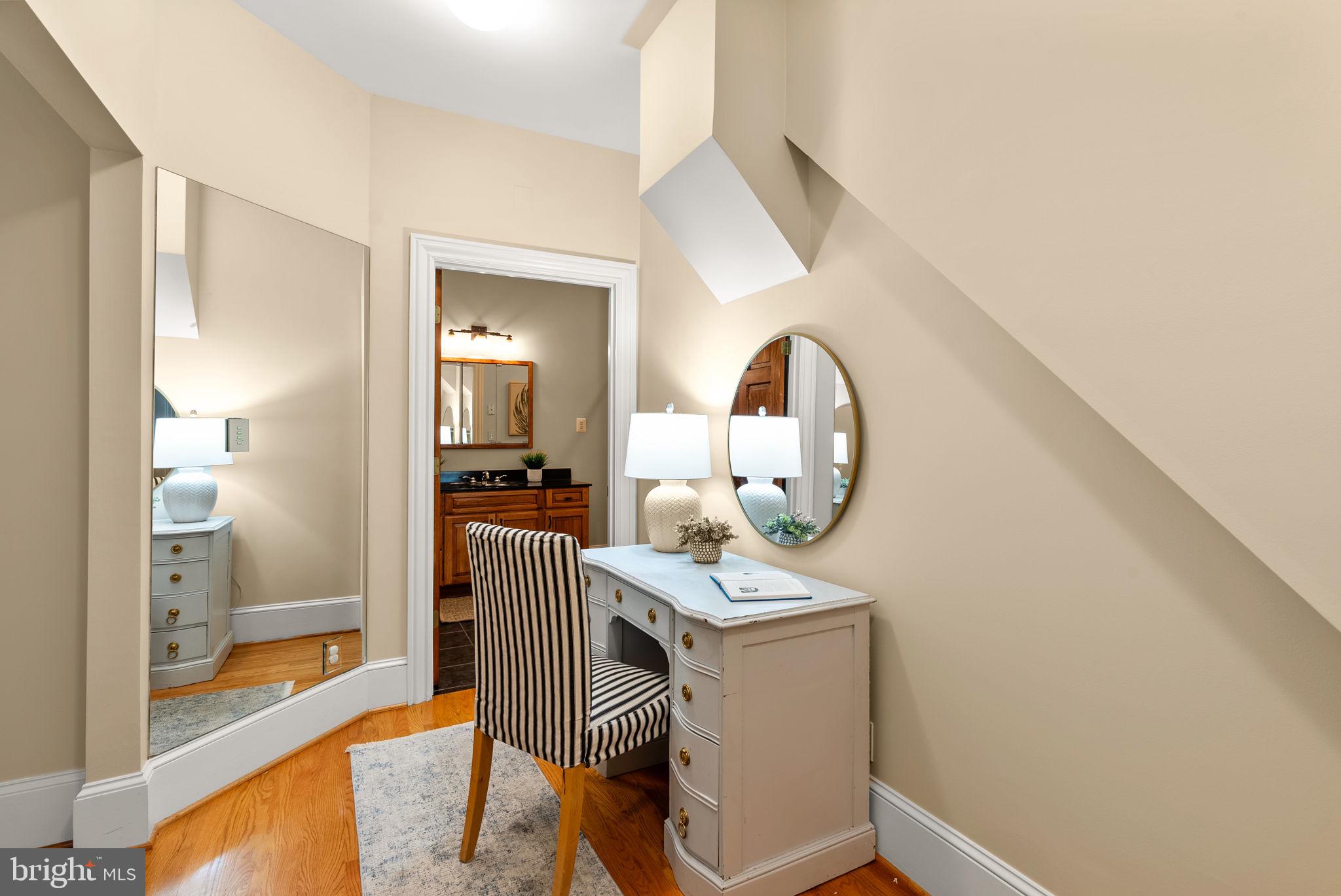 NICHOLSONS MANOR - Residential