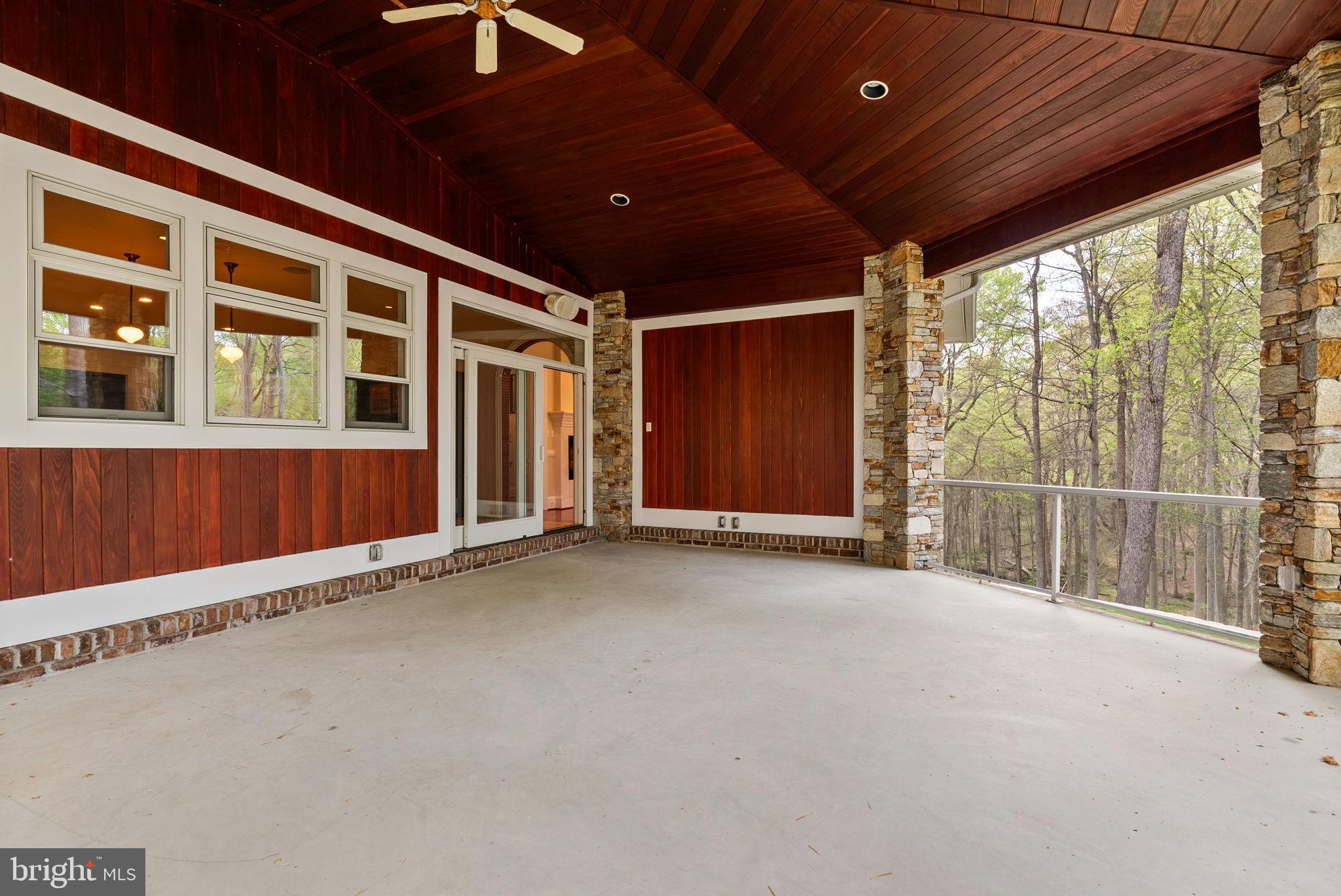 NICHOLSONS MANOR - Residential