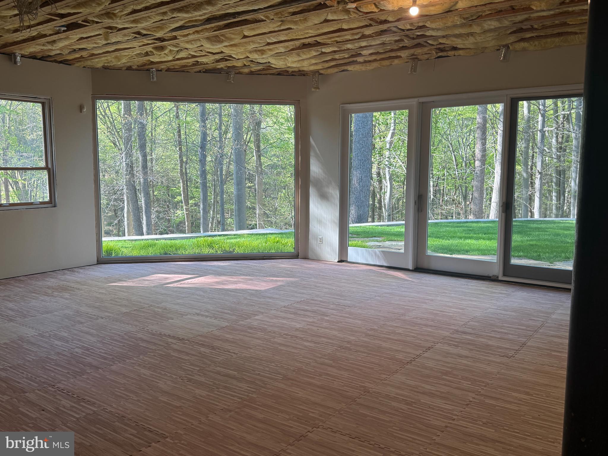 NICHOLSONS MANOR - Residential