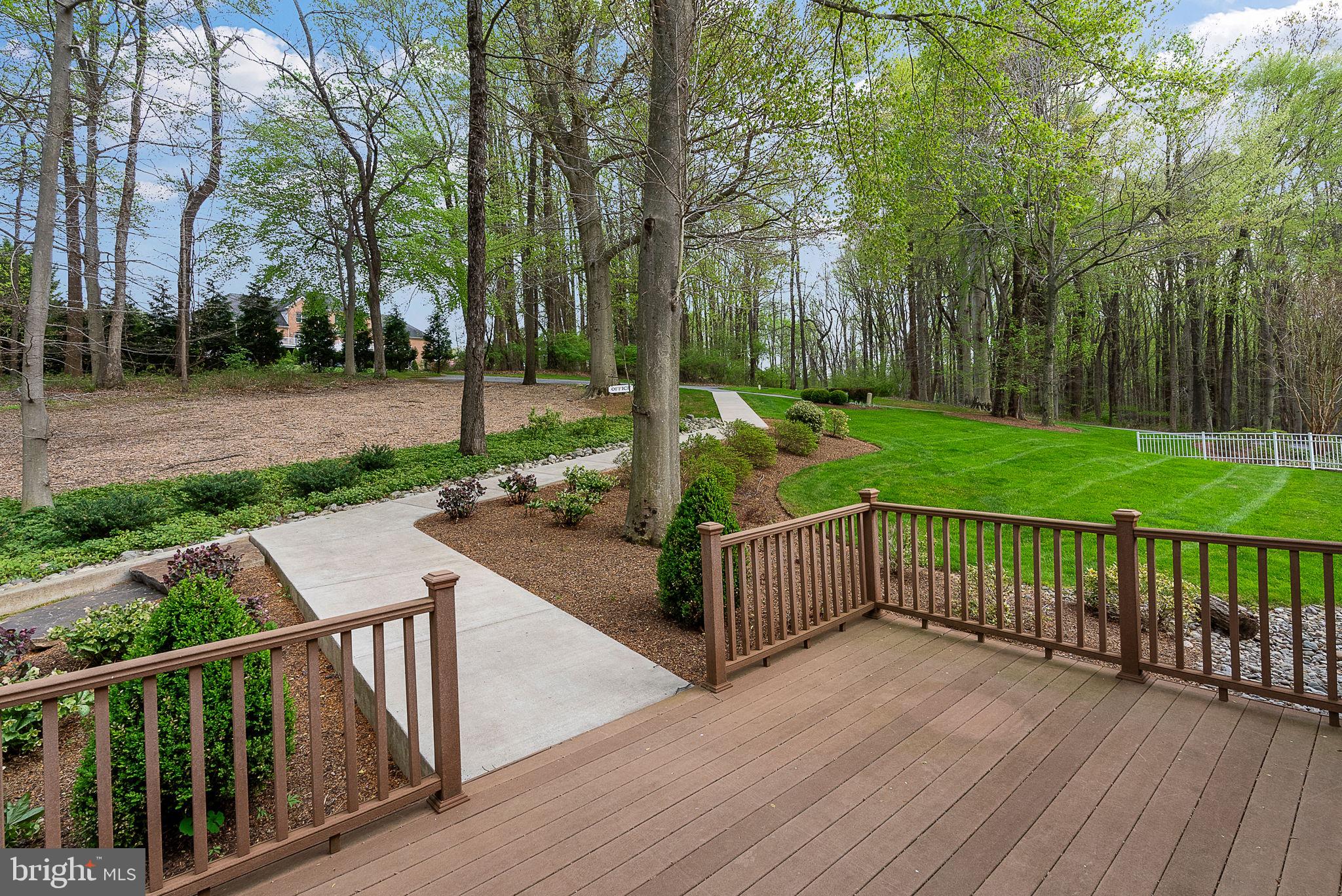 NICHOLSONS MANOR - Residential