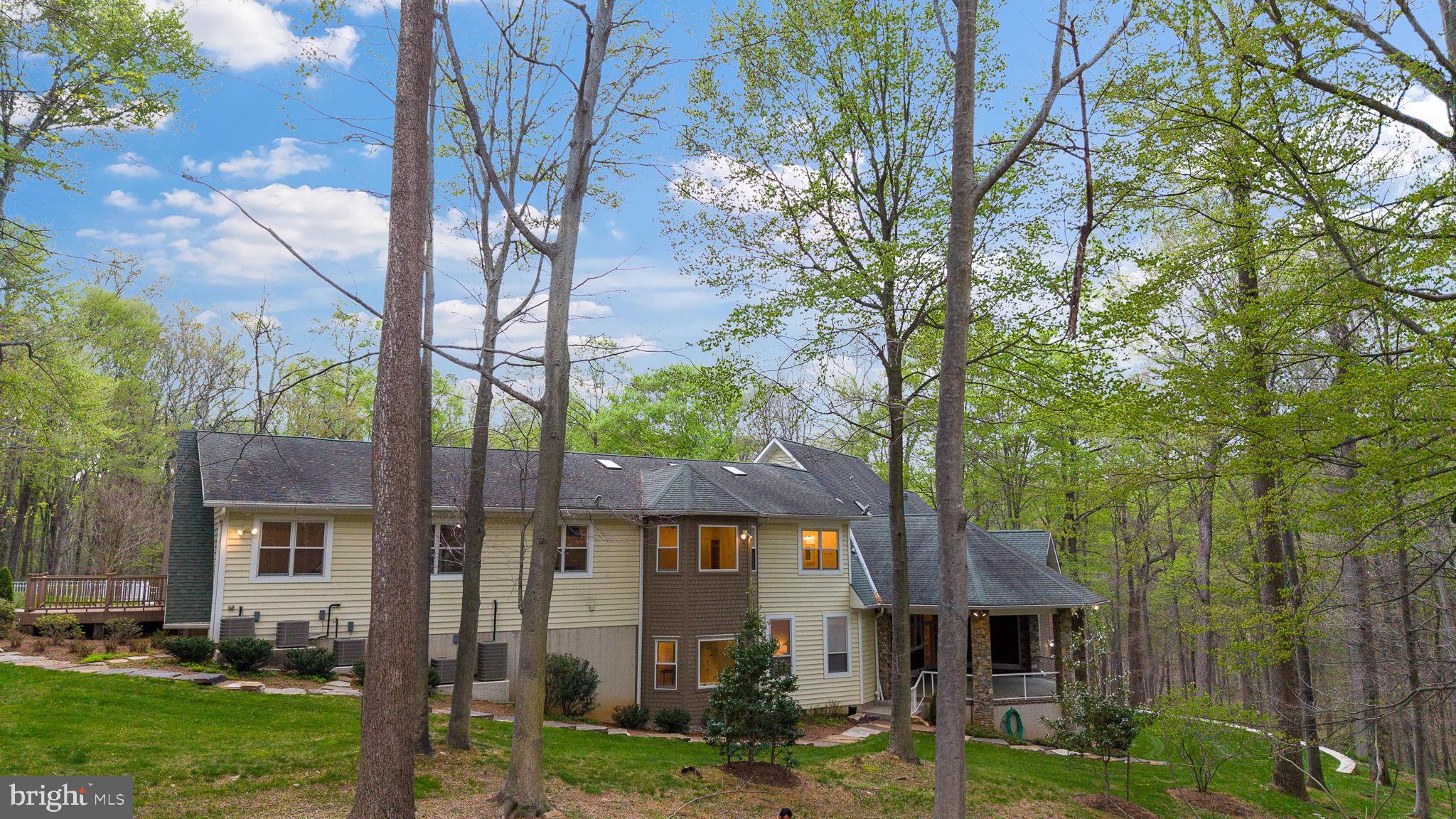 NICHOLSONS MANOR - Residential