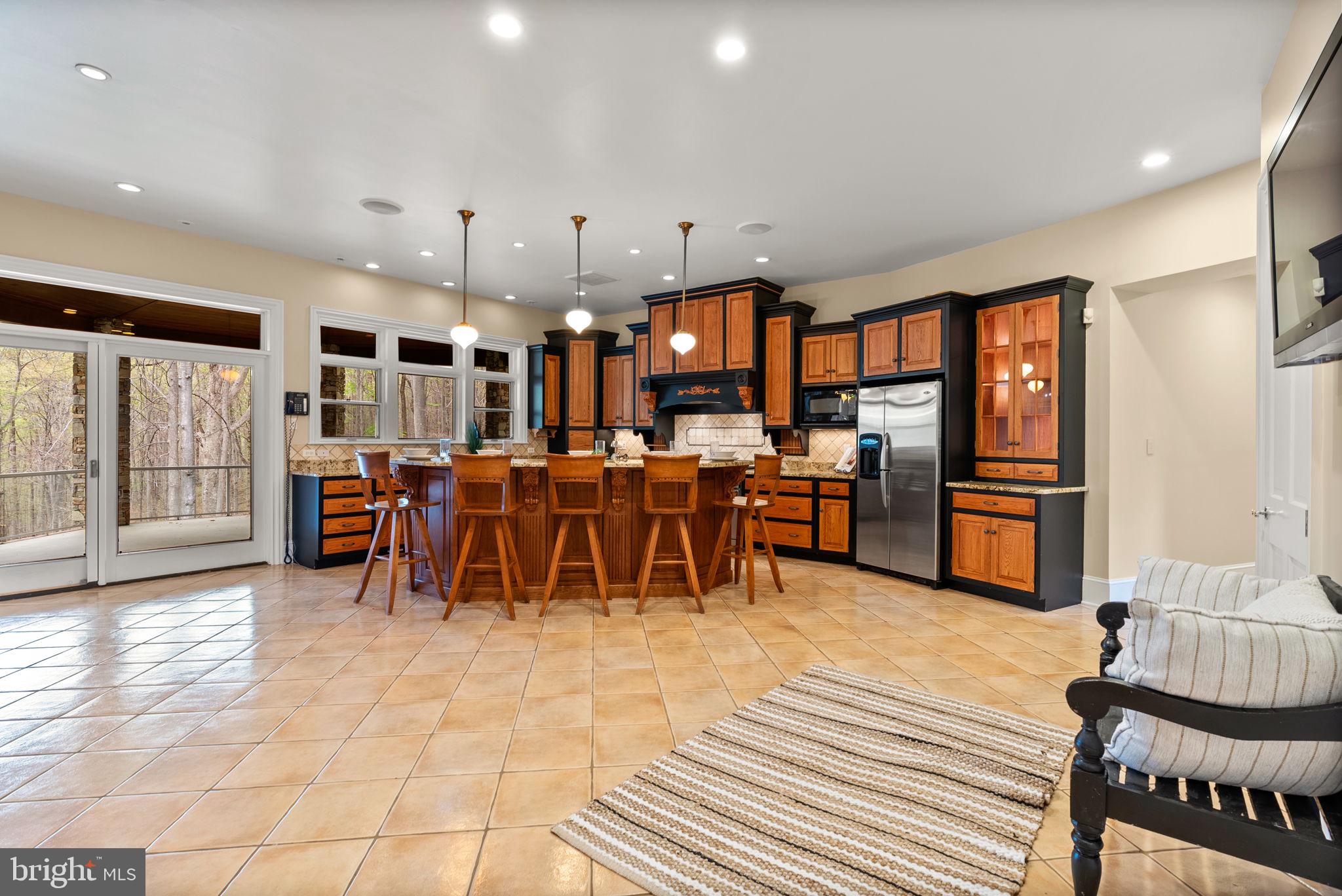 NICHOLSONS MANOR - Residential