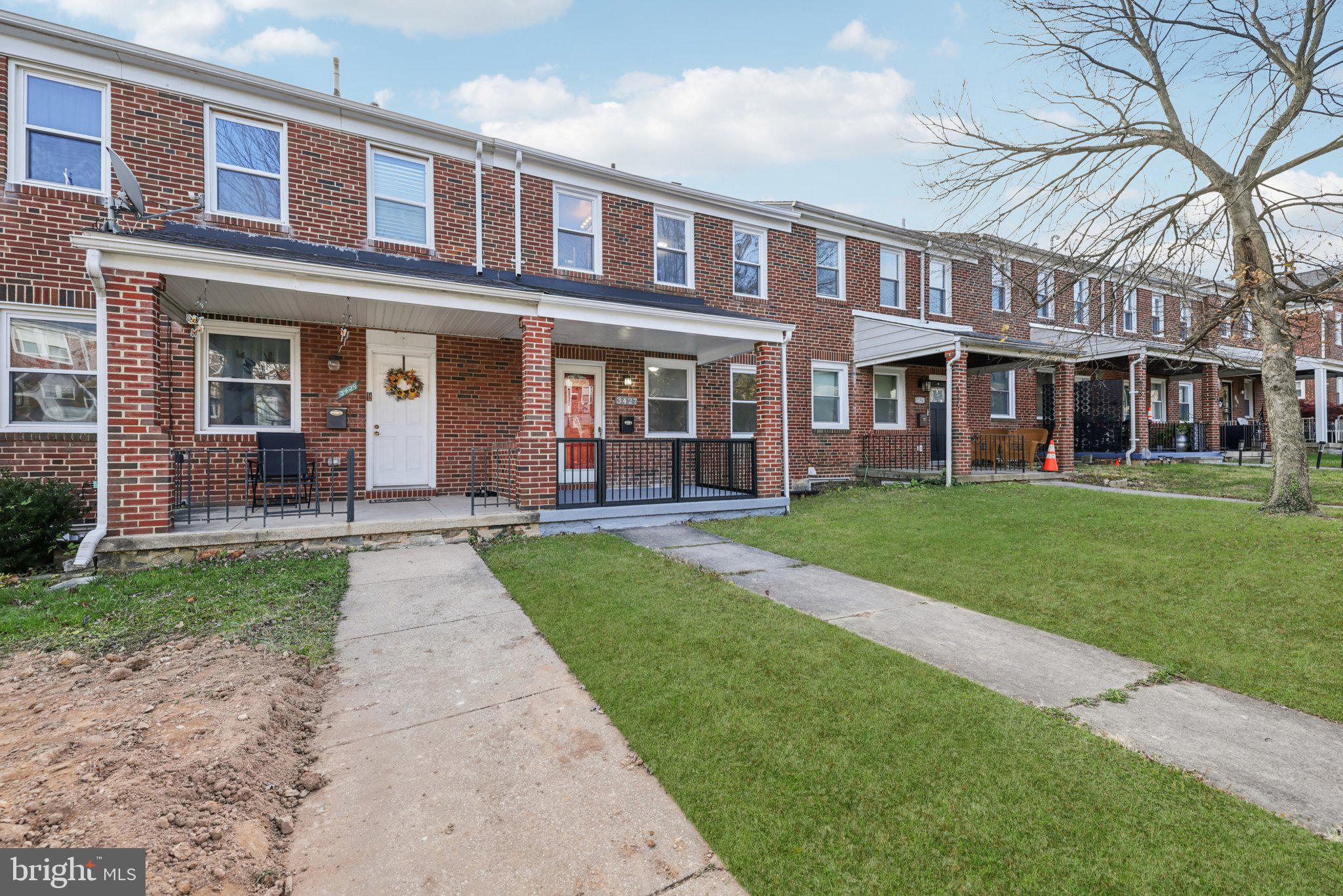 3427 WOODSTOCK AVENUE