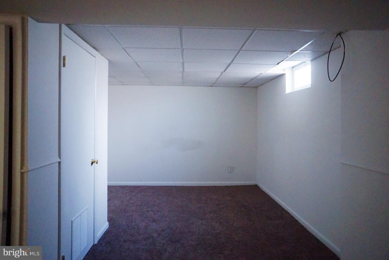 HIGH POINT - Residential Lease