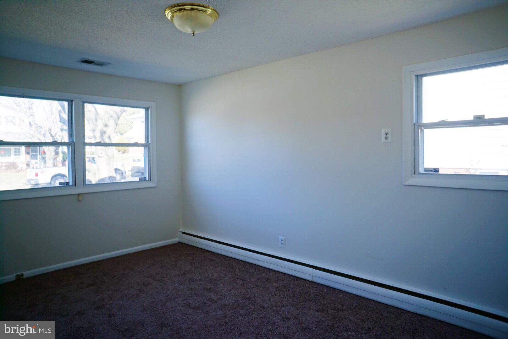 HIGH POINT - Residential Lease