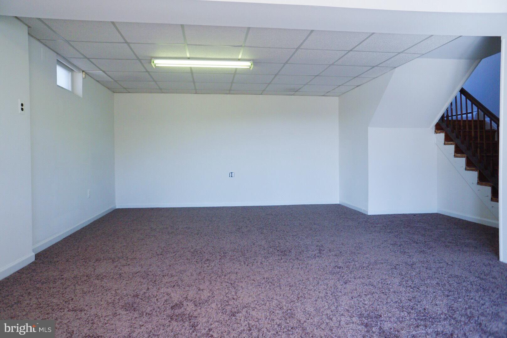 HIGH POINT - Residential Lease