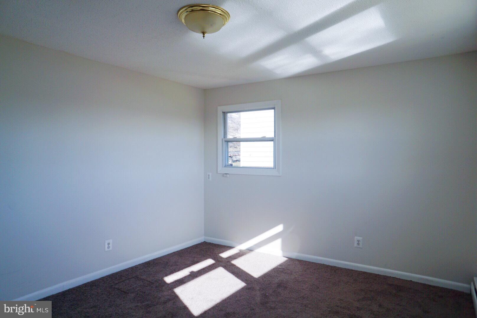 HIGH POINT - Residential Lease