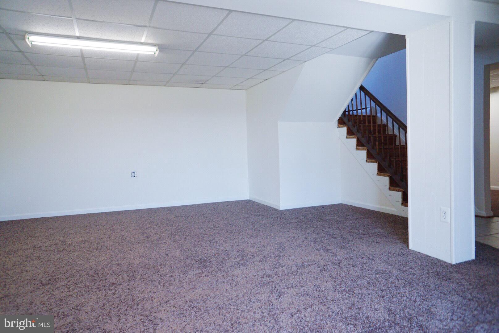 HIGH POINT - Residential Lease