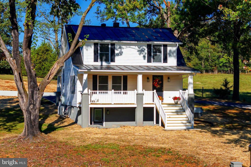 Photo of 1140 Farmview Road, LURAY, VA 22835 (MLS # VAPA2005472)