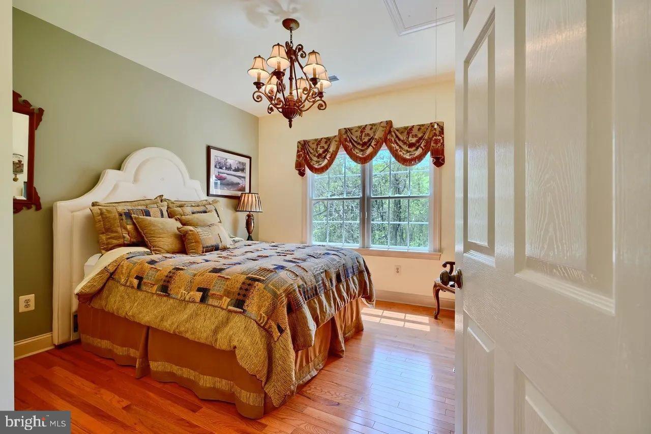 MADONNA MEADOWS - Residential