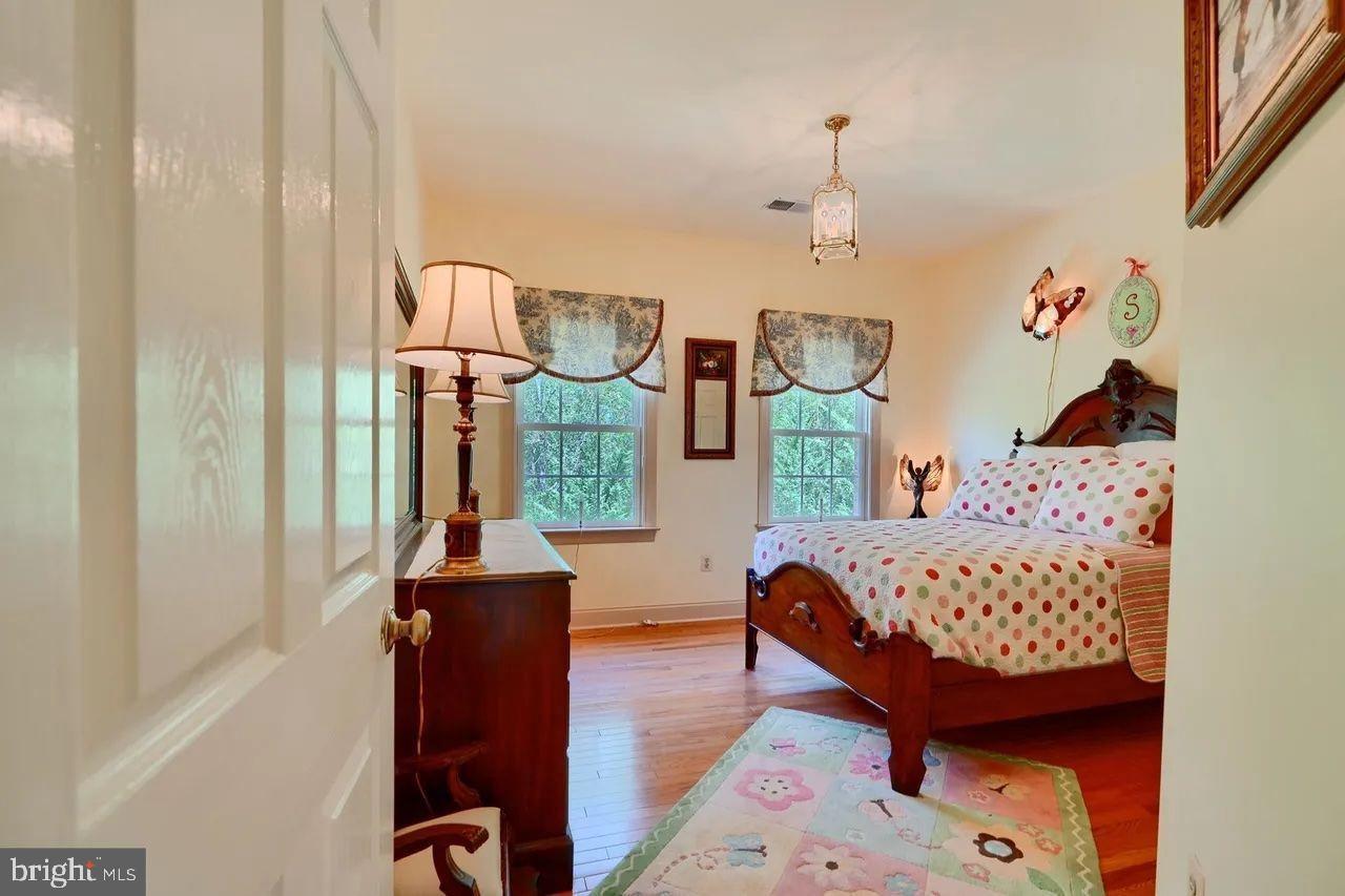 MADONNA MEADOWS - Residential