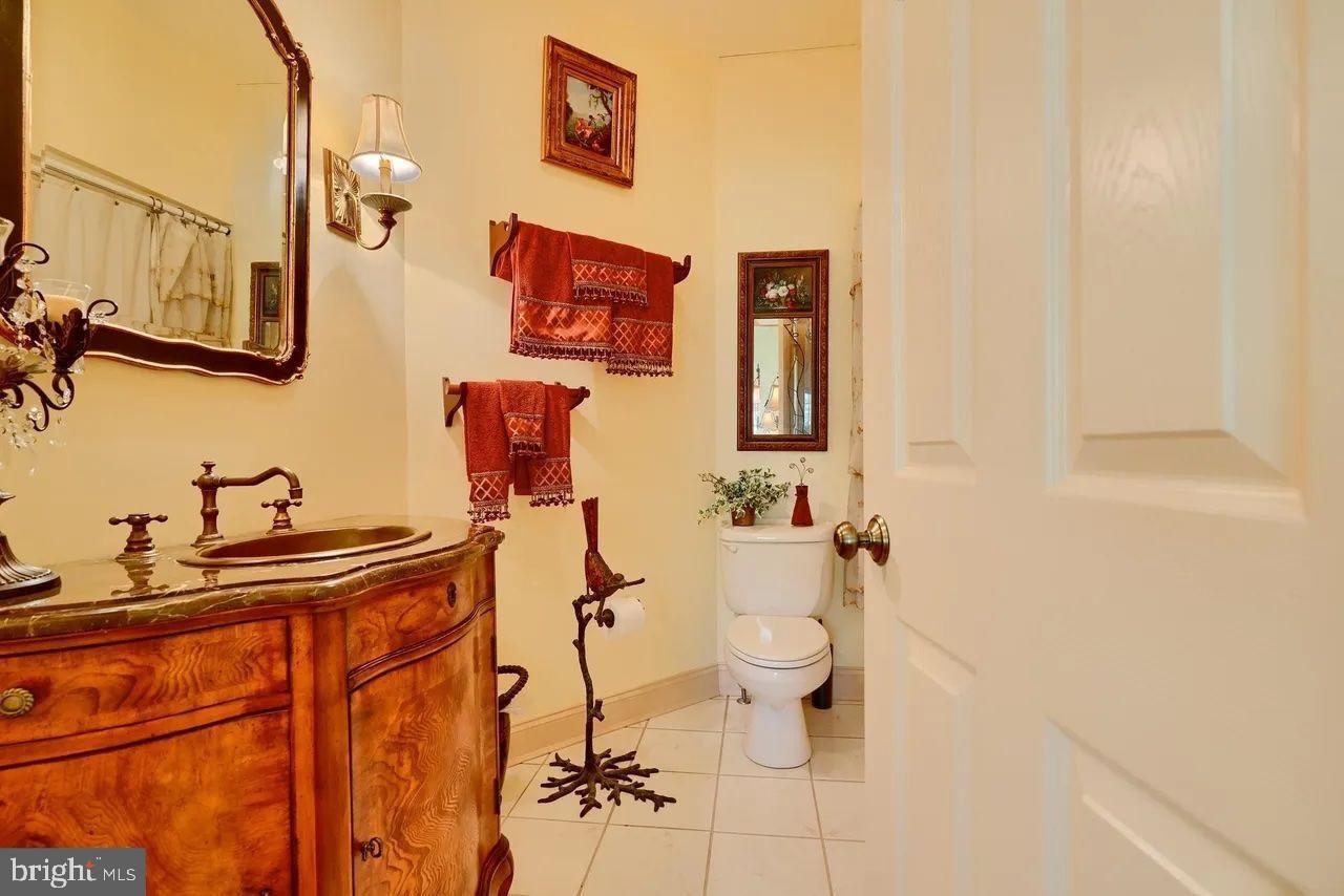 MADONNA MEADOWS - Residential