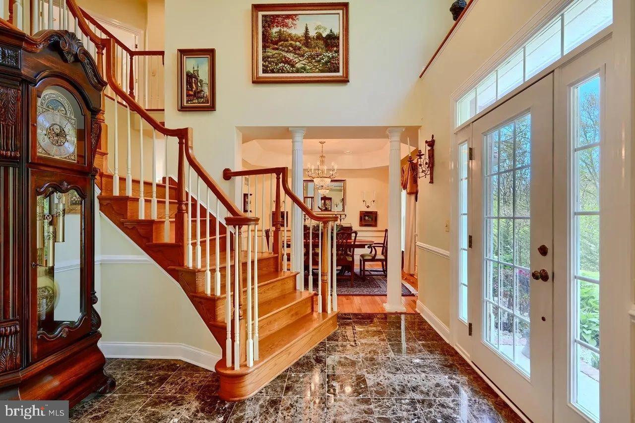 MADONNA MEADOWS - Residential