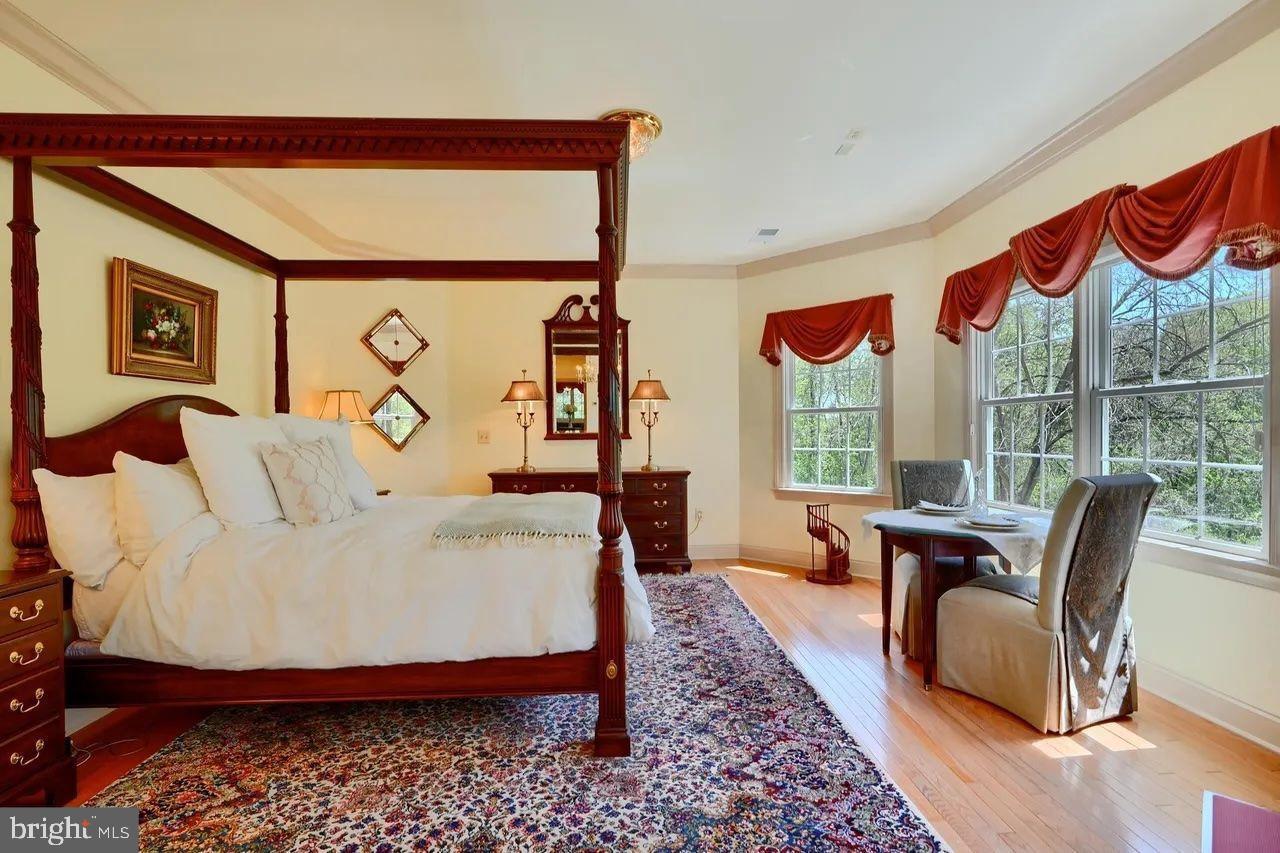 MADONNA MEADOWS - Residential