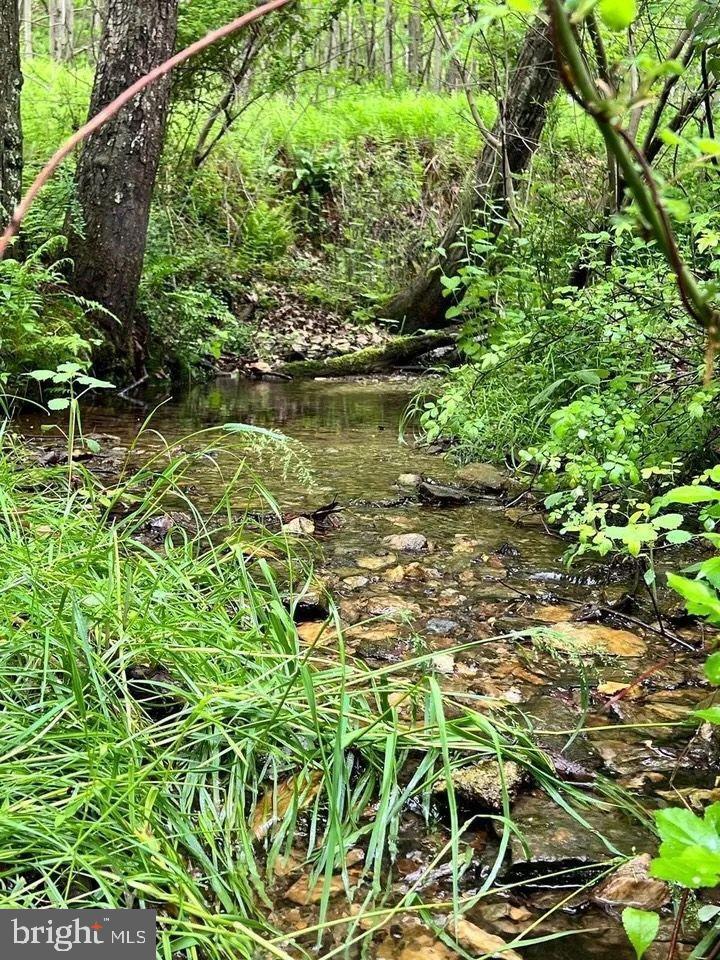 MADONNA MEADOWS - Residential