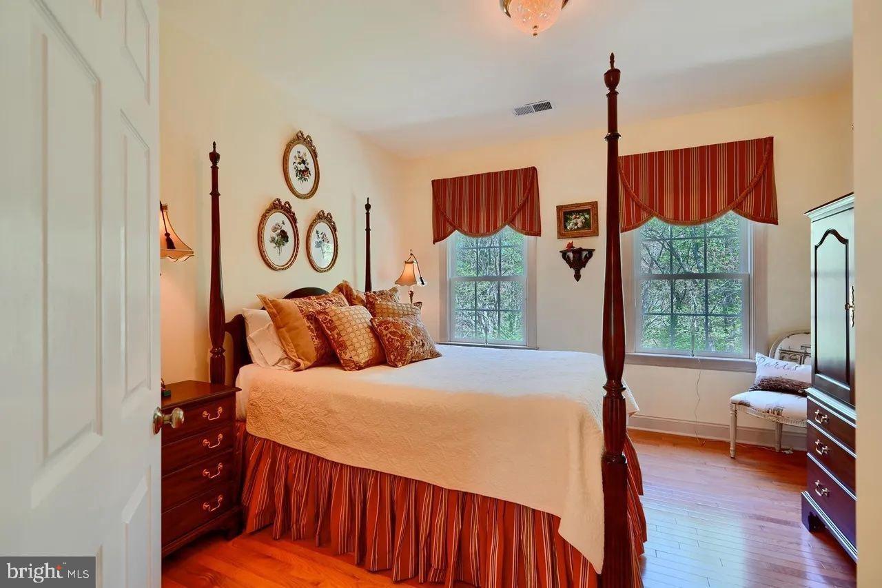 MADONNA MEADOWS - Residential