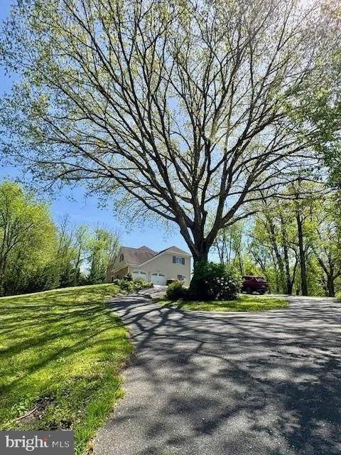 MADONNA MEADOWS - Residential