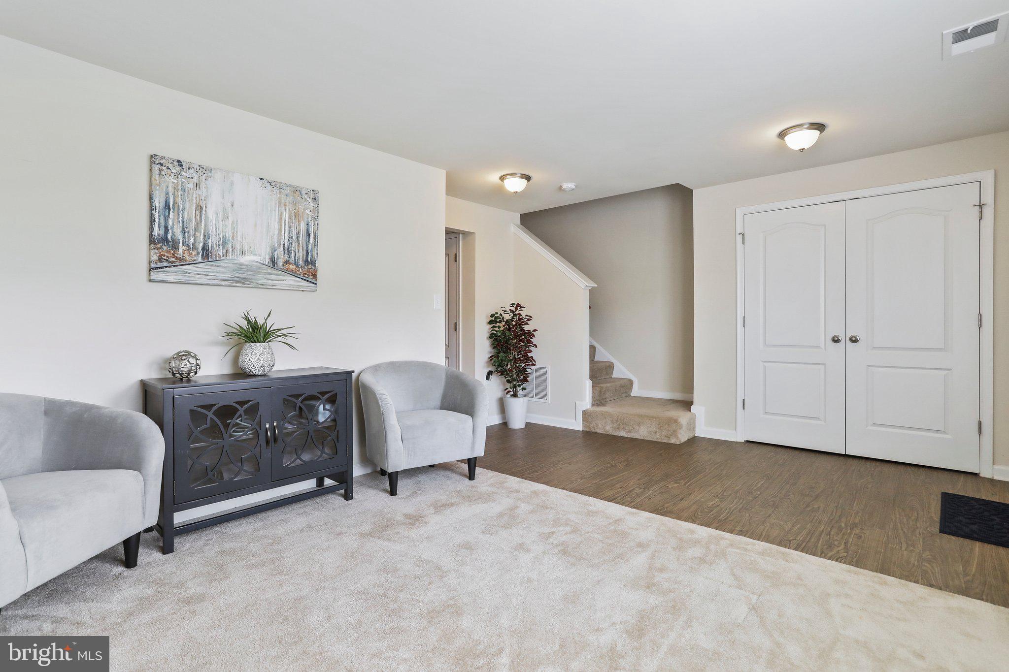 KENSINGTON TERRACE - Residential Lease