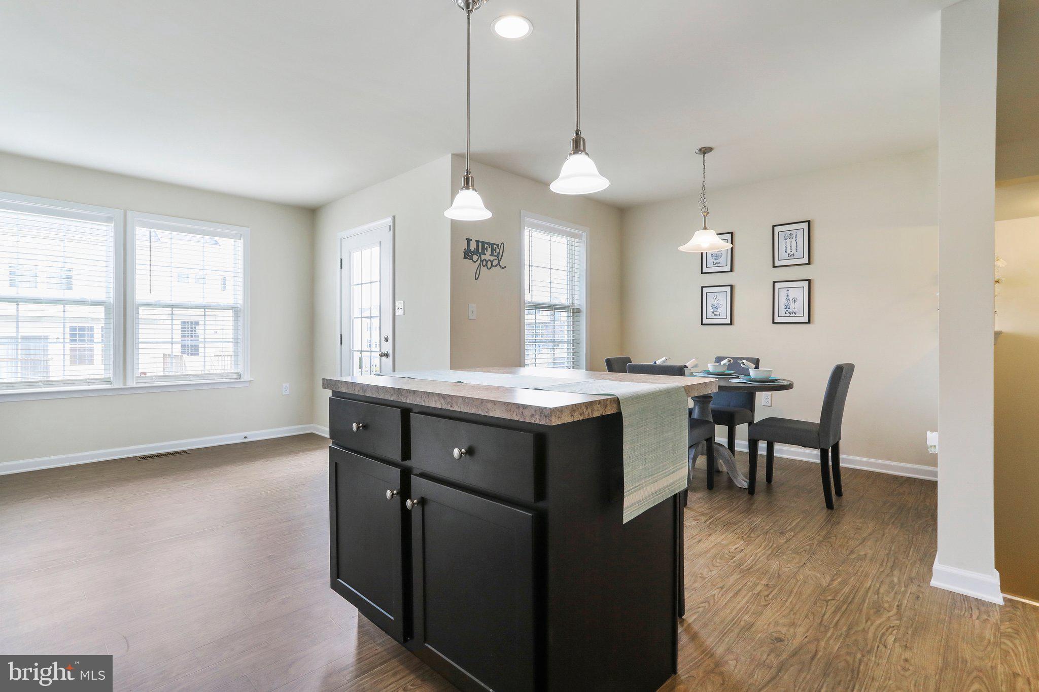 KENSINGTON TERRACE - Residential Lease