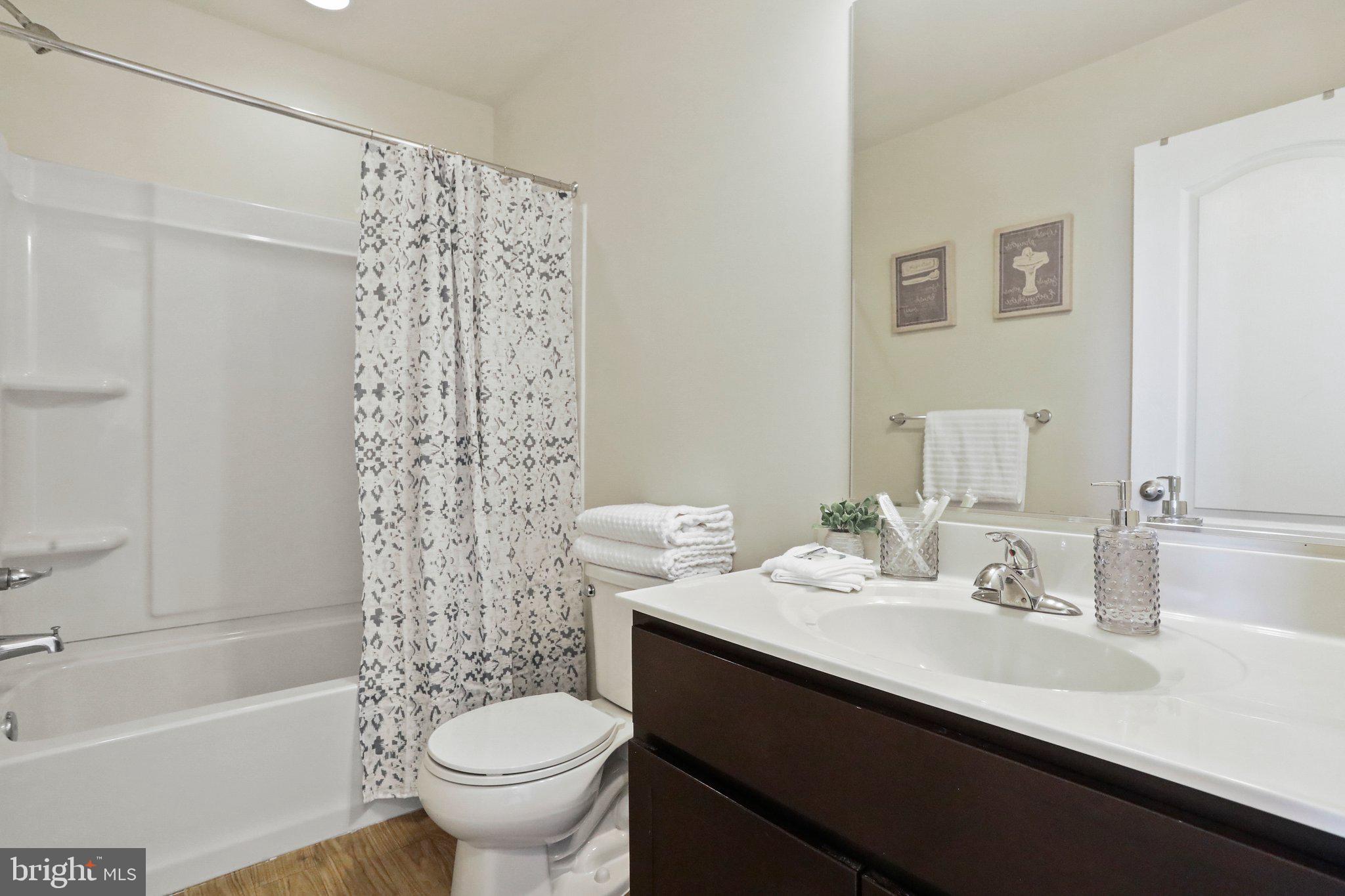 KENSINGTON TERRACE - Residential Lease