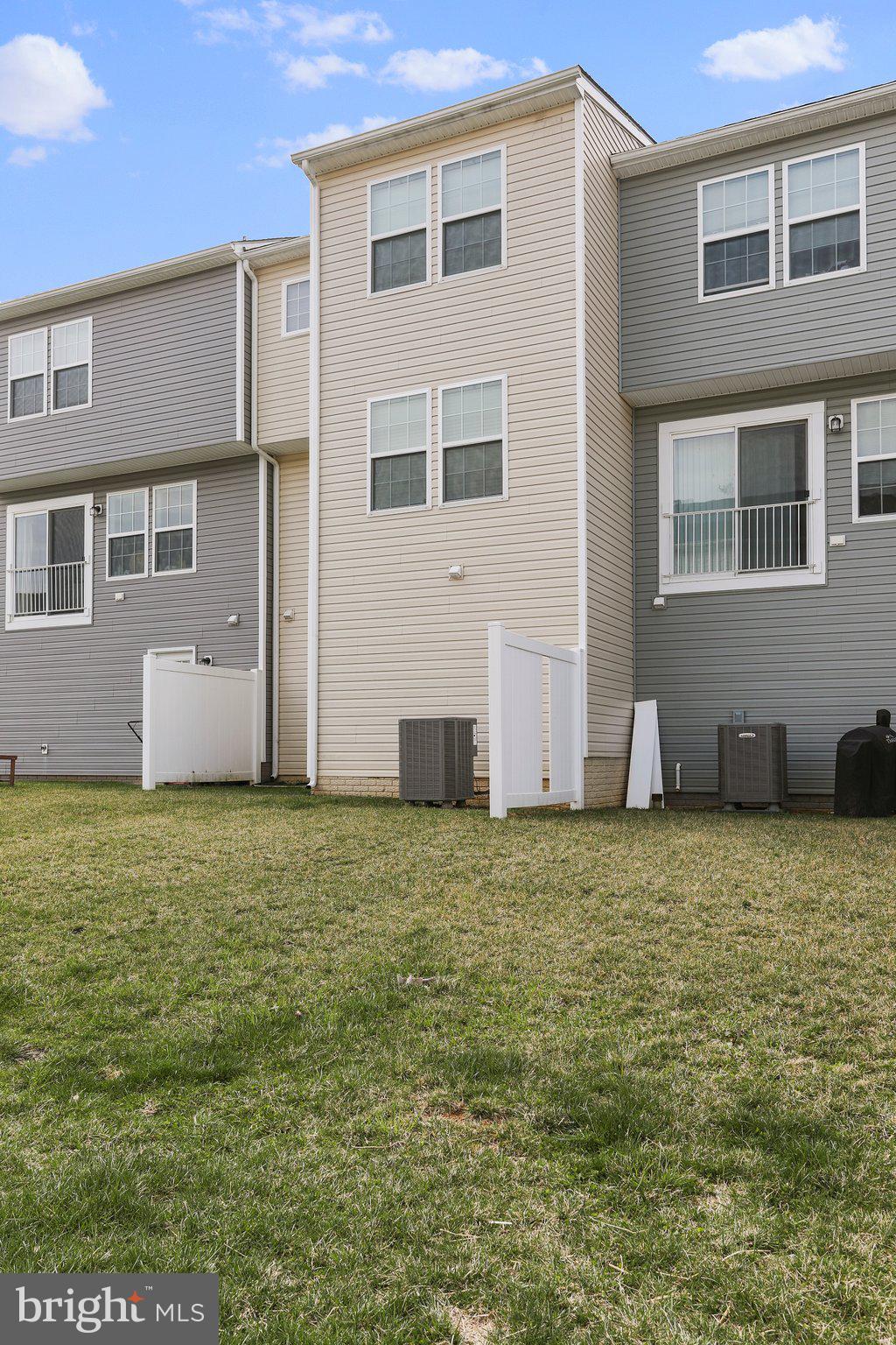 KENSINGTON TERRACE - Residential Lease