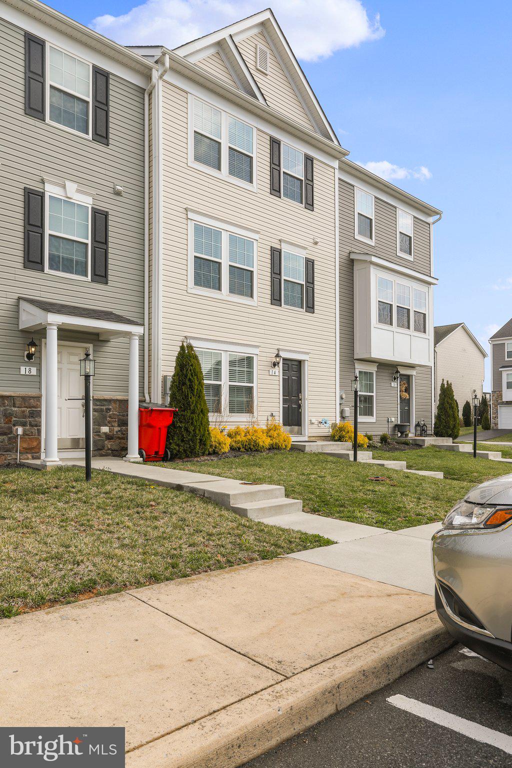 KENSINGTON TERRACE - Residential Lease