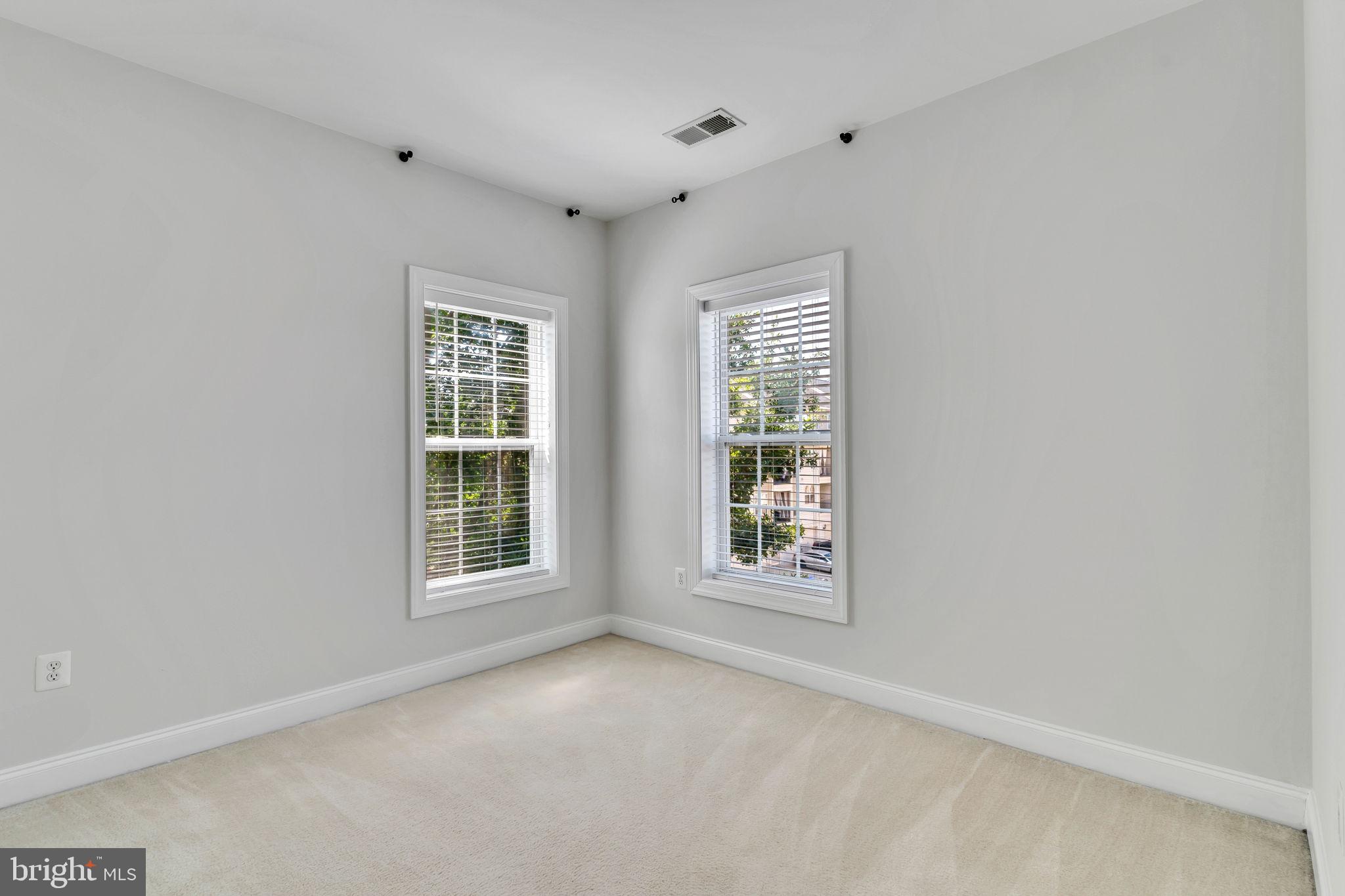 POTOMAC CLUB - Residential Lease