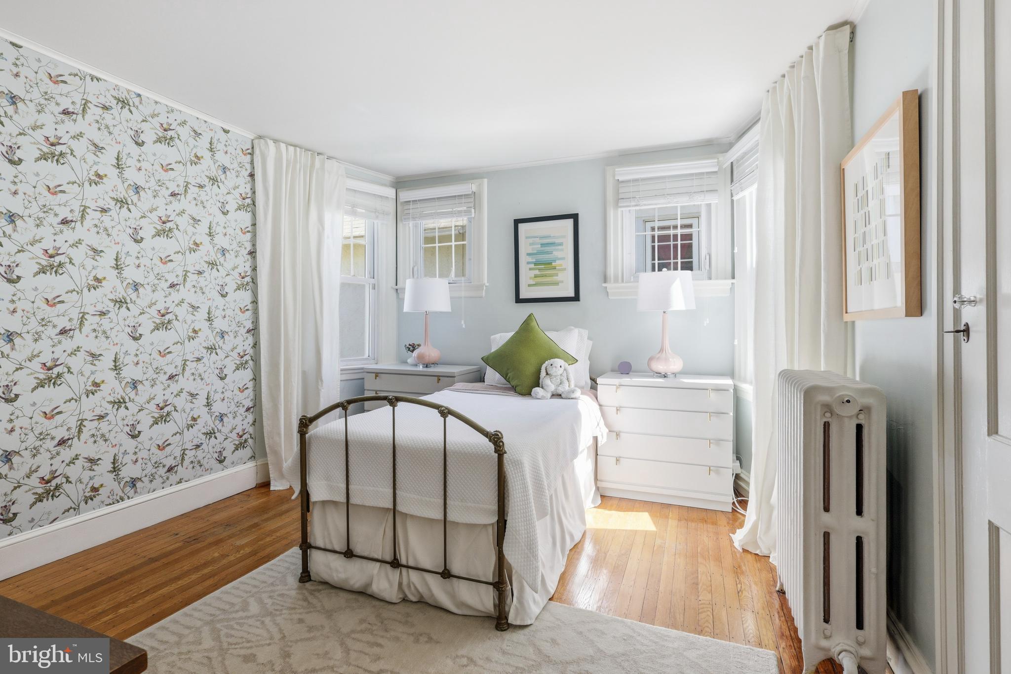 CHESTNUT HILL - Residential