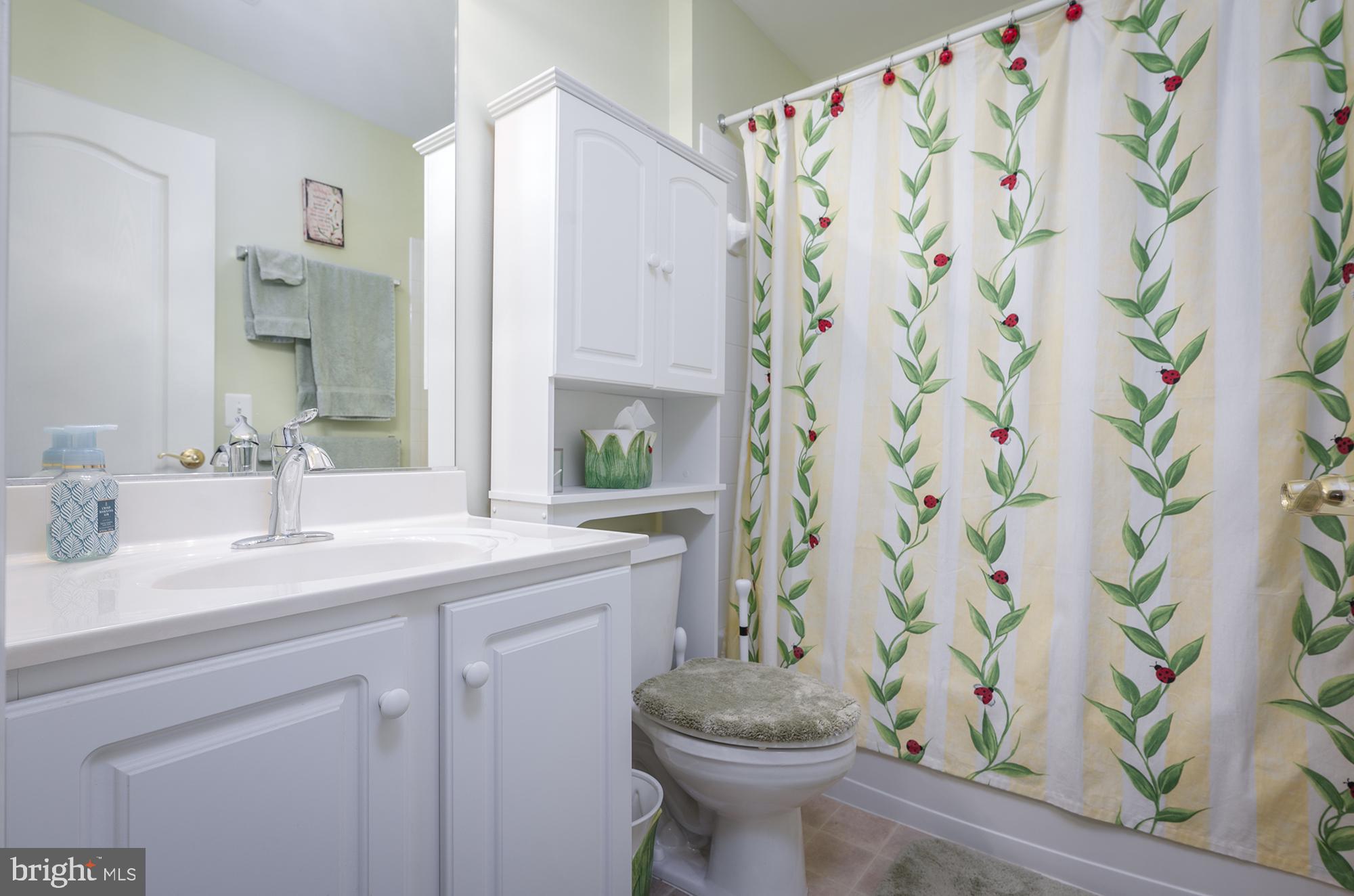 THE VILLAS OF ROCK OAK - Residential