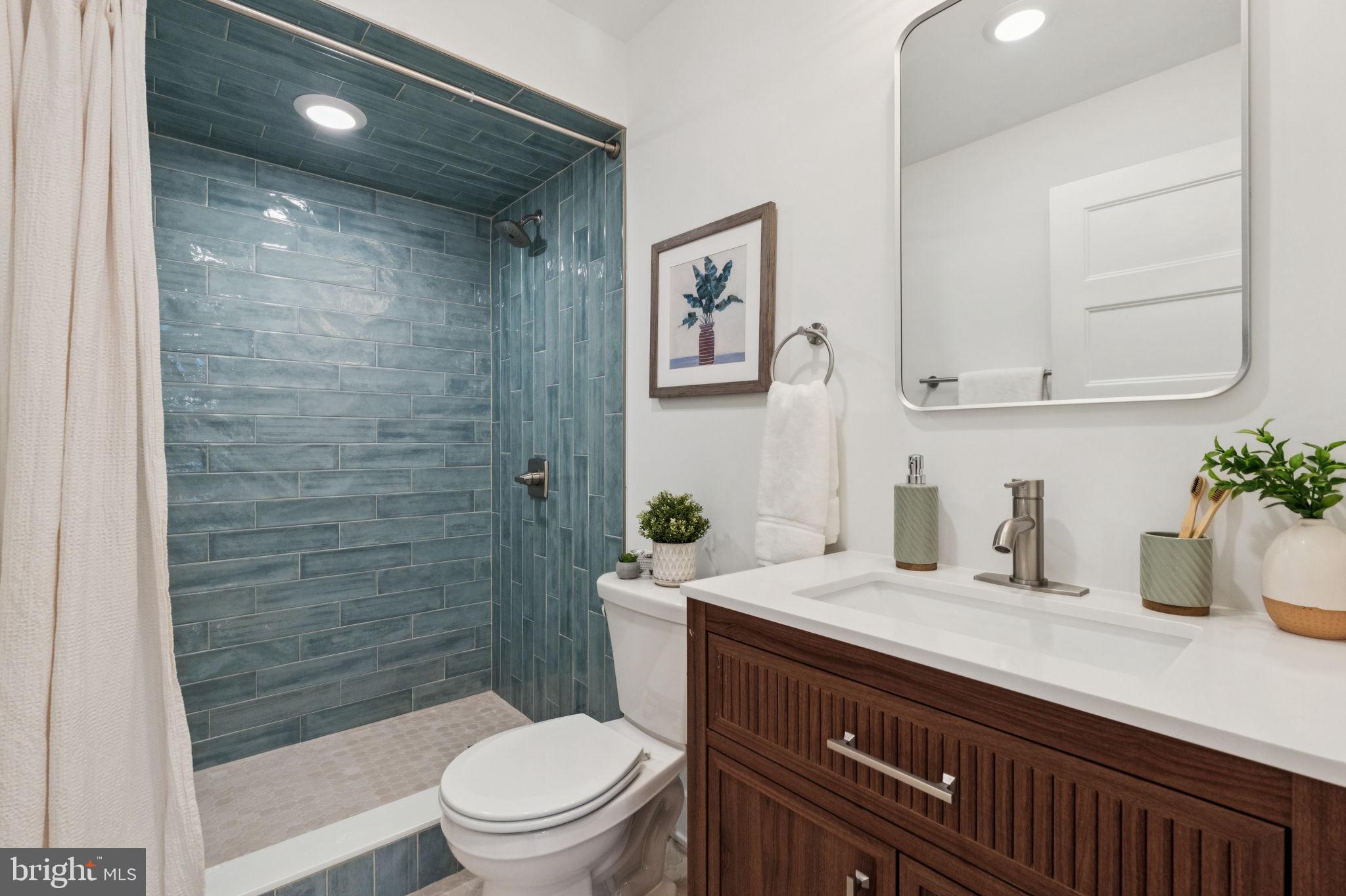 ROXBOROUGH - Residential