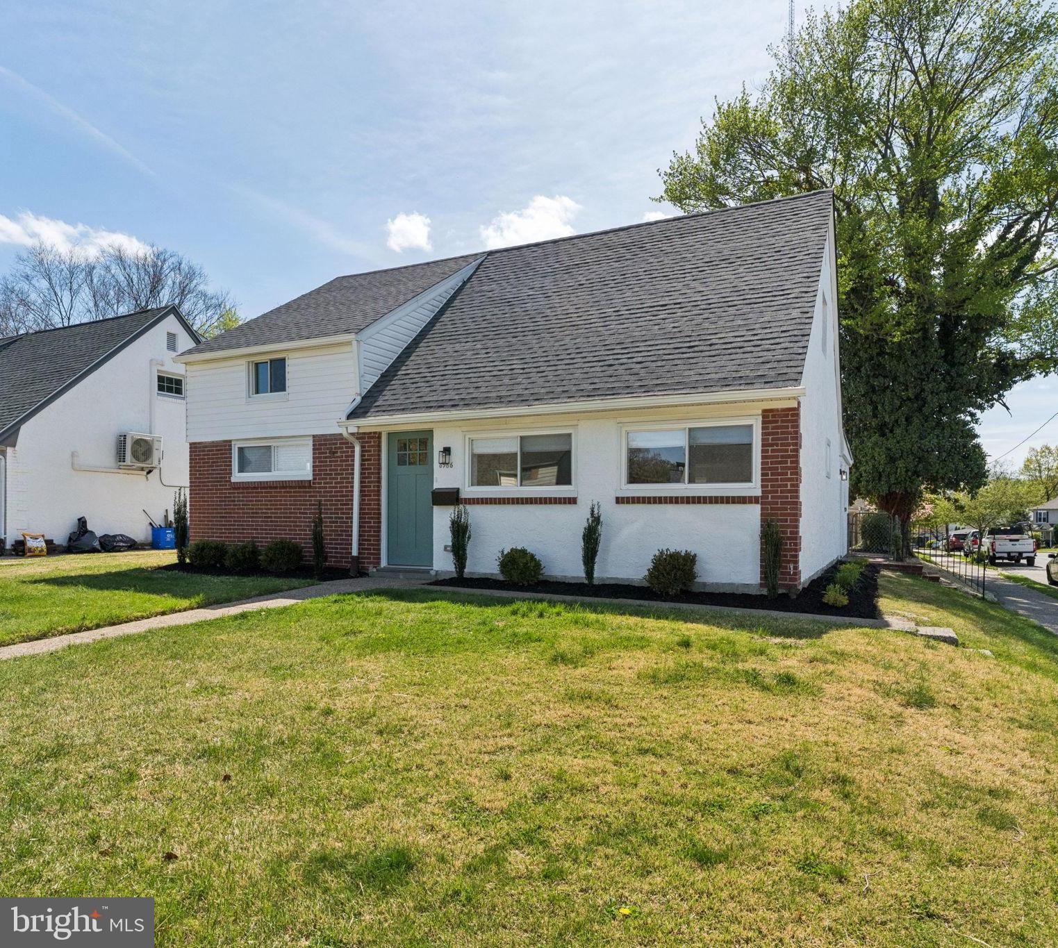 ROXBOROUGH - Residential