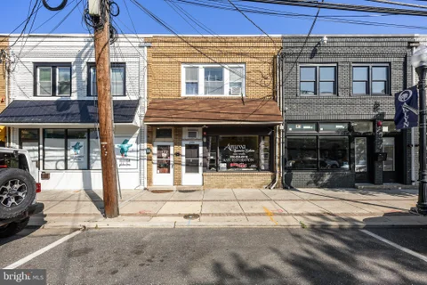 MLS: NJCD2122394