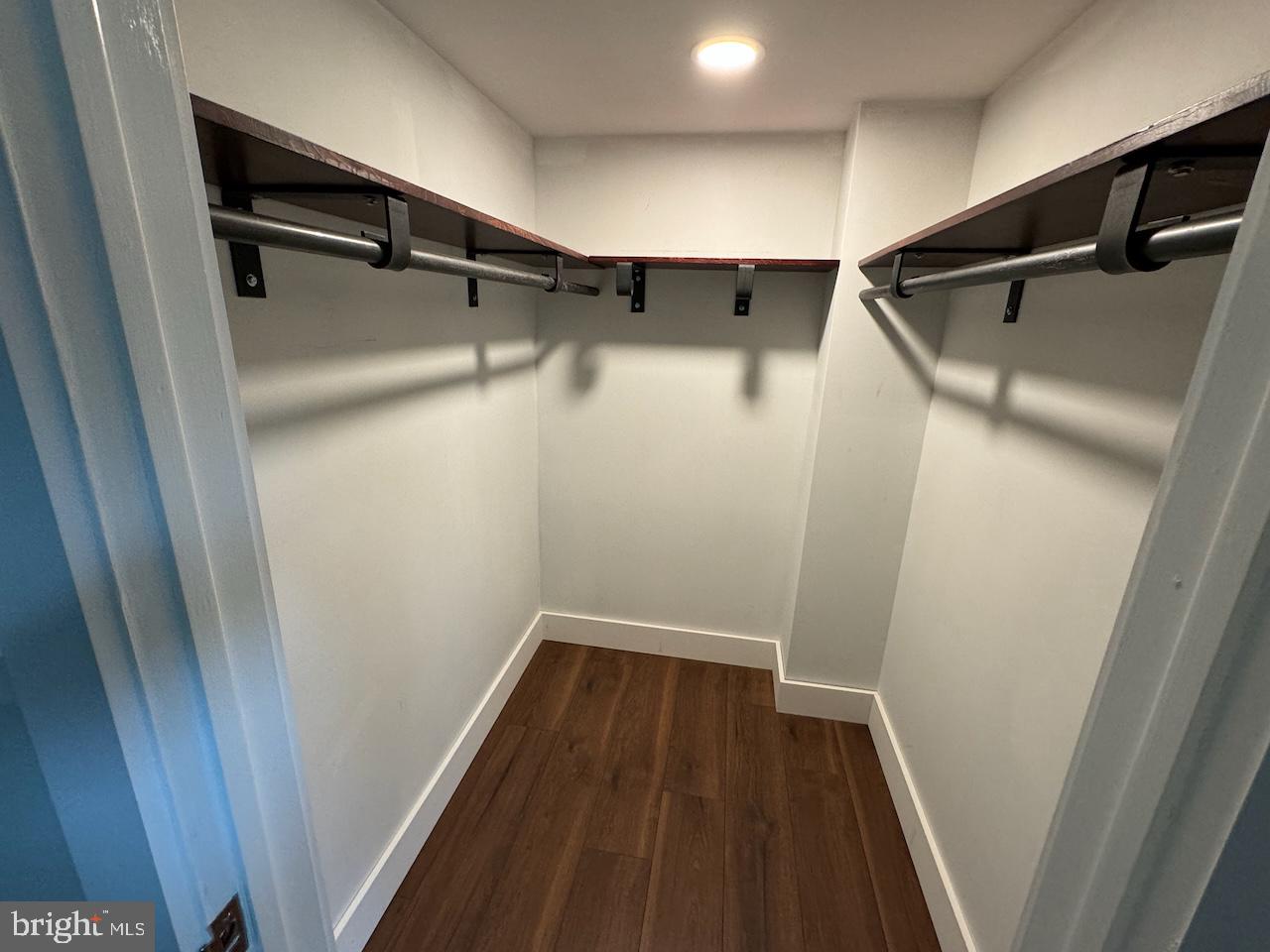 FLYING HILLS - Residential