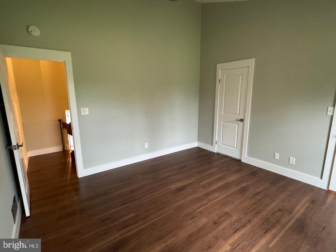 FLYING HILLS - Residential