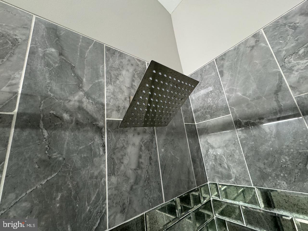 FLYING HILLS - Residential