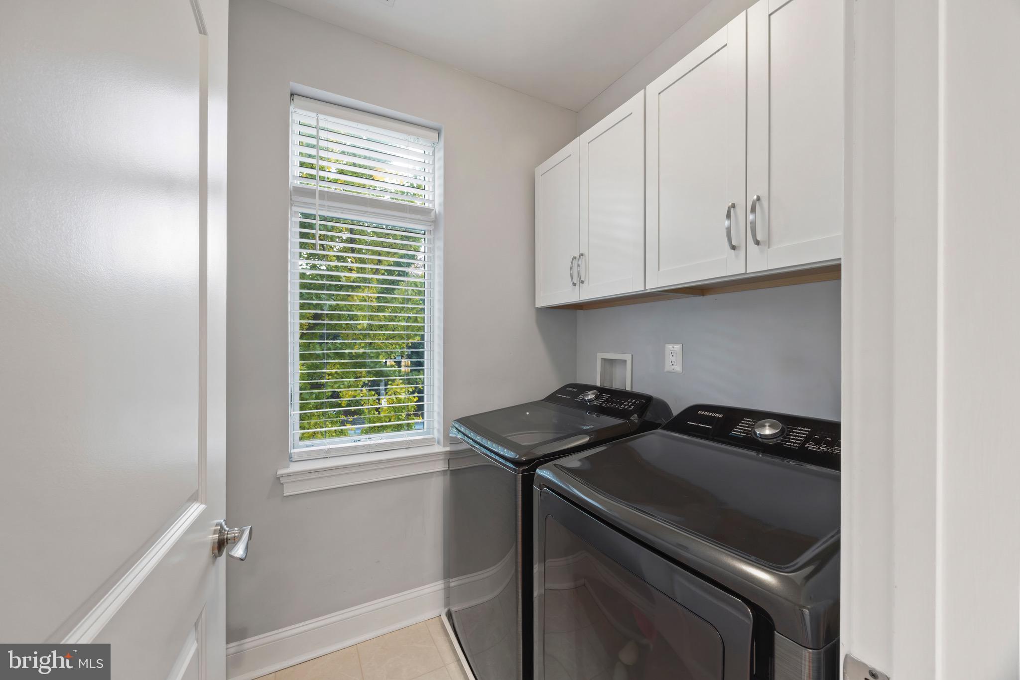 PIER HOMES AT HARBORVIEW - Residential