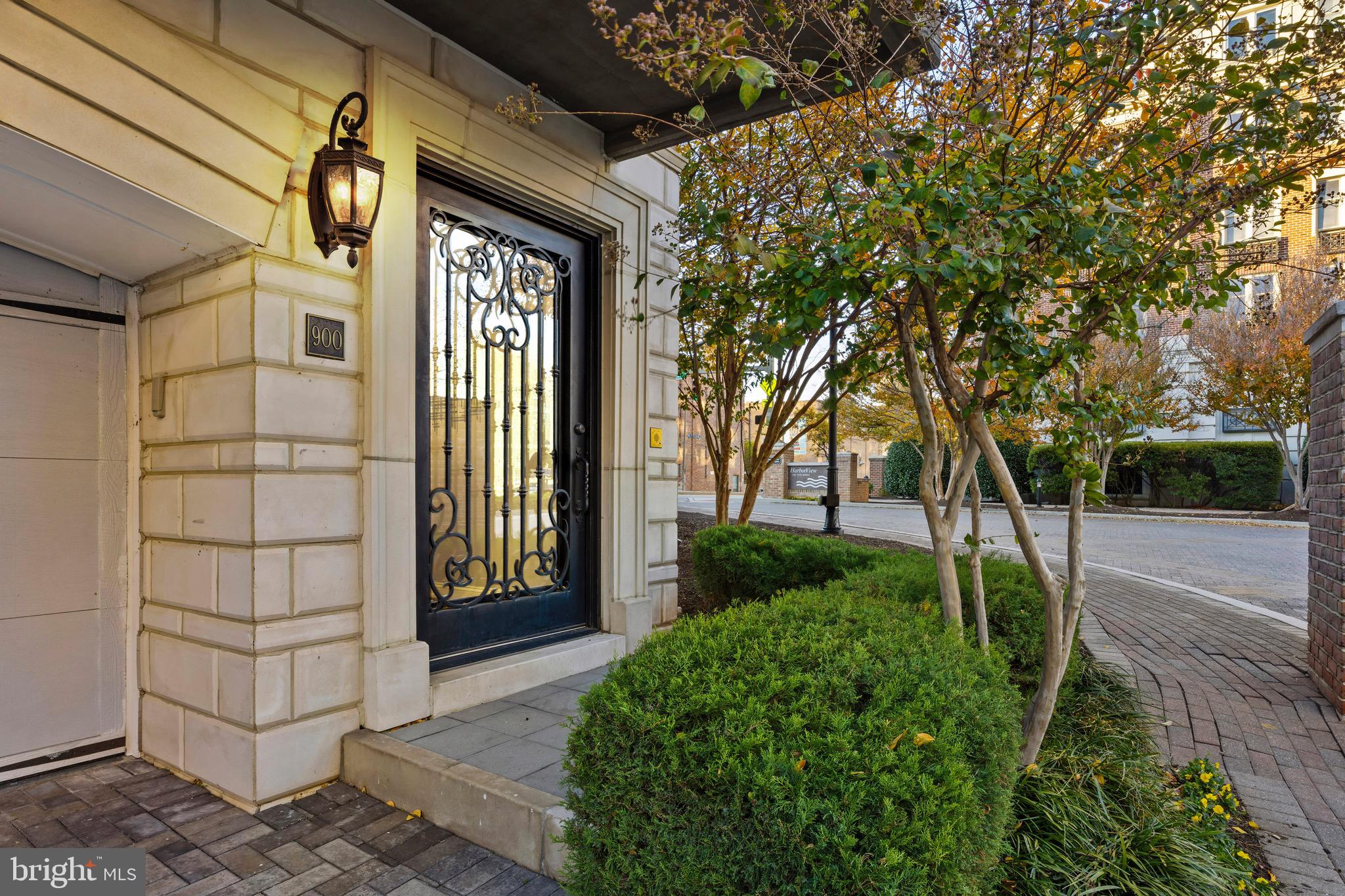 PIER HOMES AT HARBORVIEW - Residential