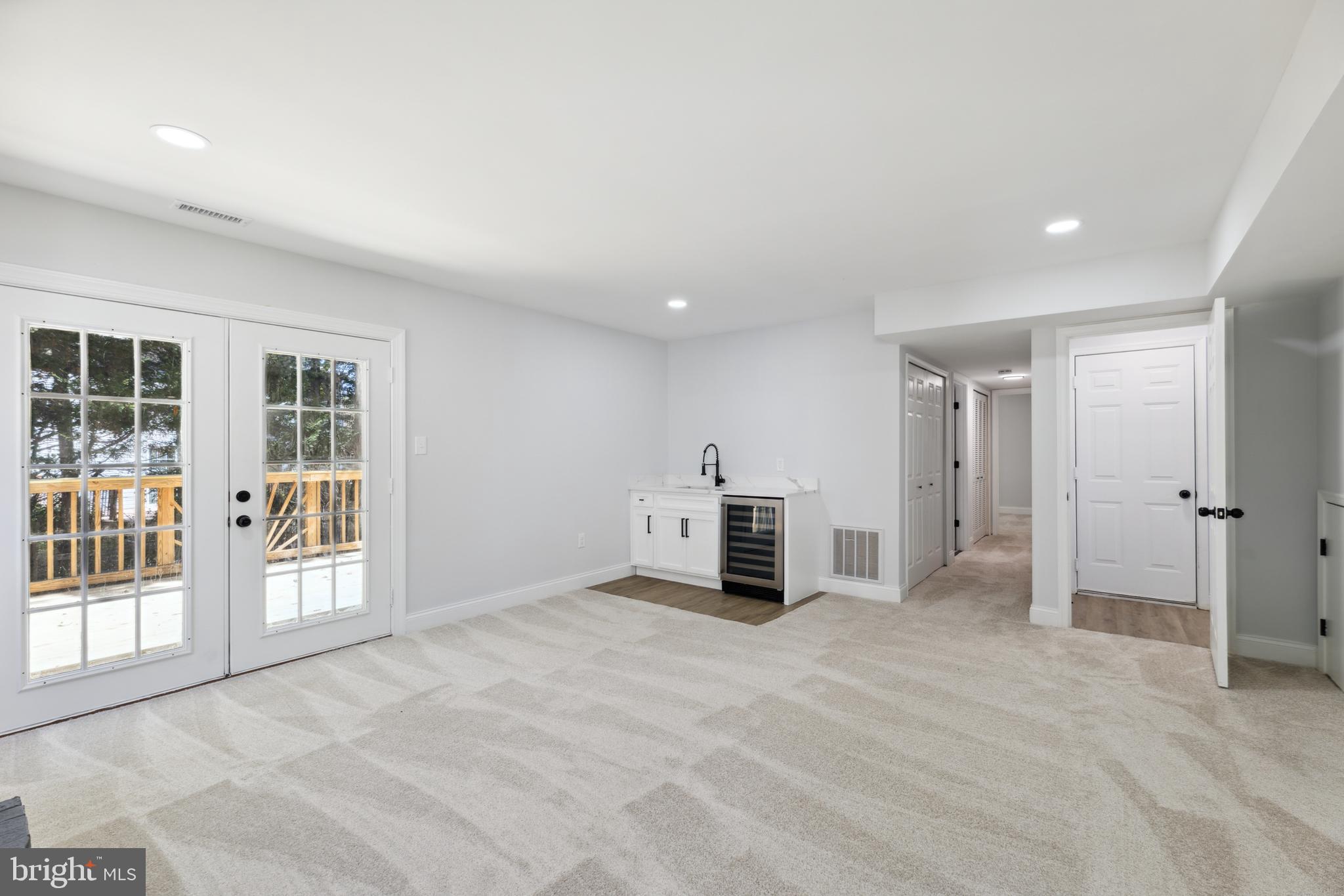 DORCHESTER NEIGHBORHOOD - Residential