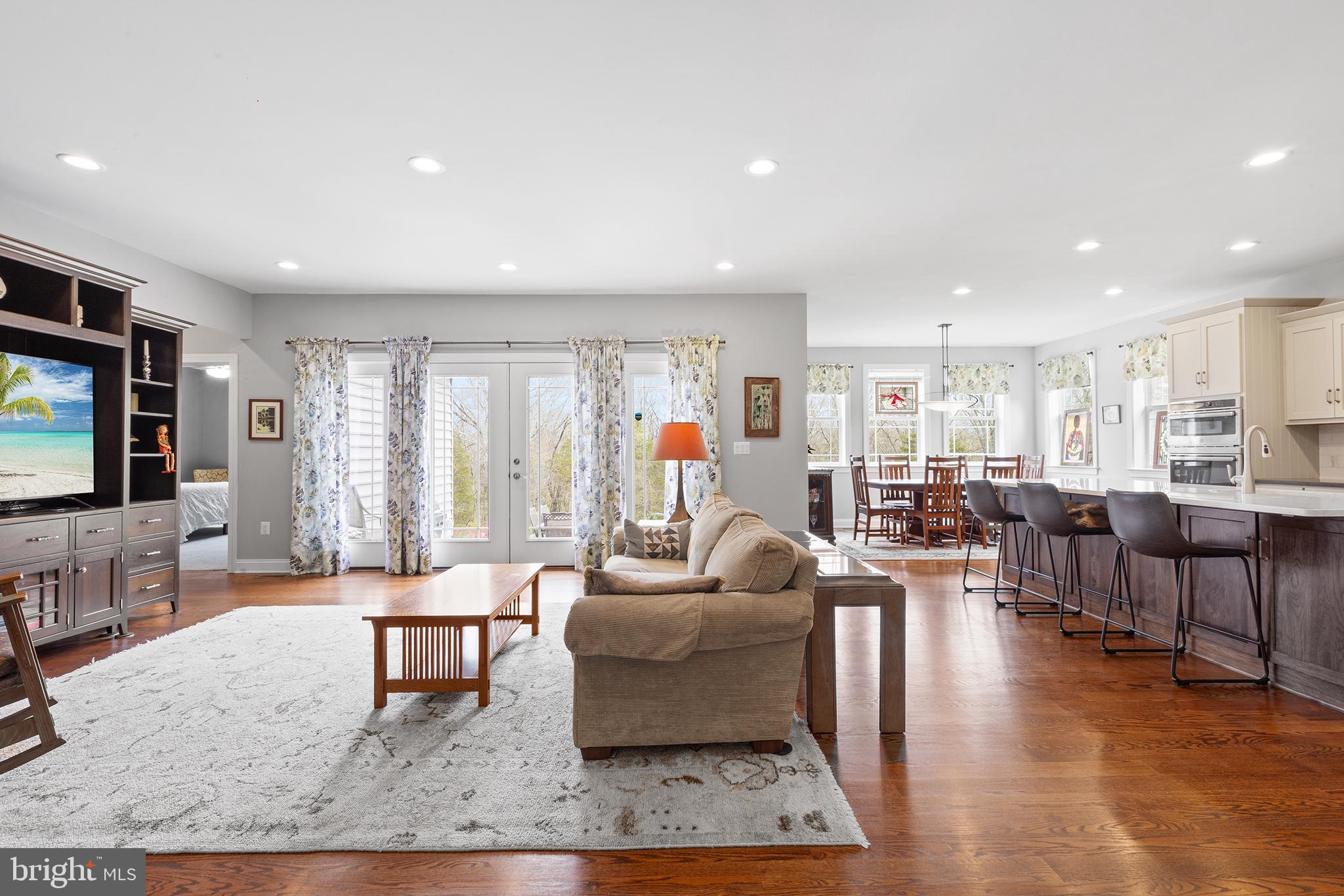 CUMBERLAND TOWNSHIP - Residential